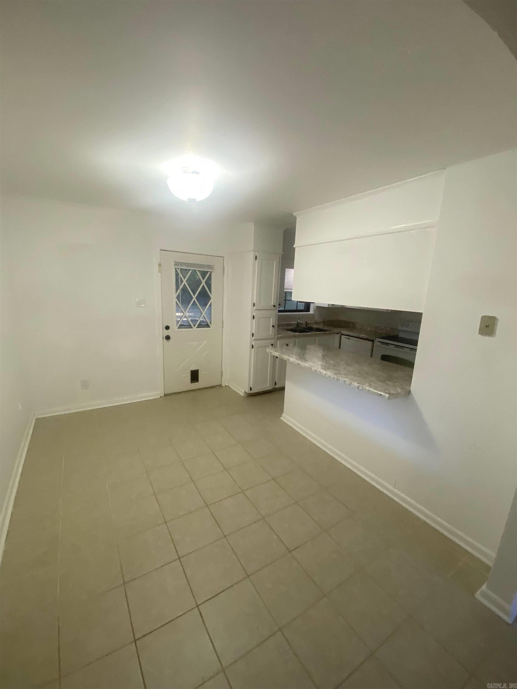 15 Jennifer St — photo 3