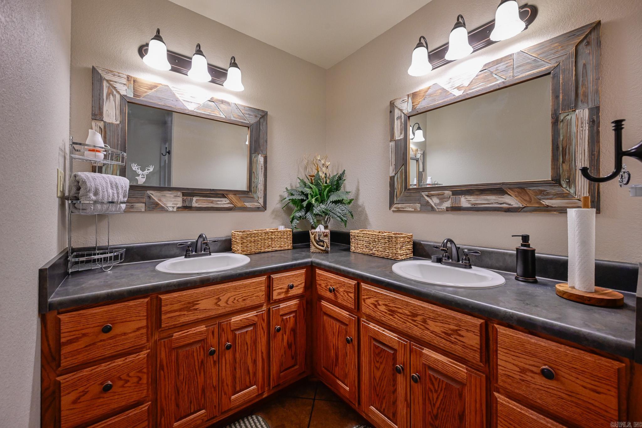 344 E Hwy 375 Mena, AR 71953