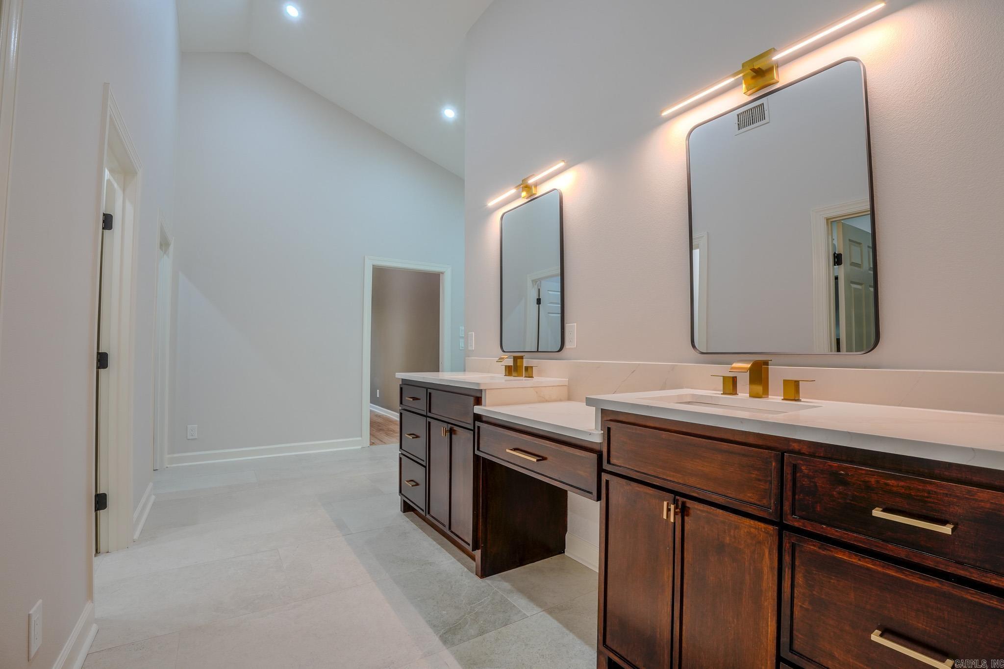 28721 Kanis  Paron, AR