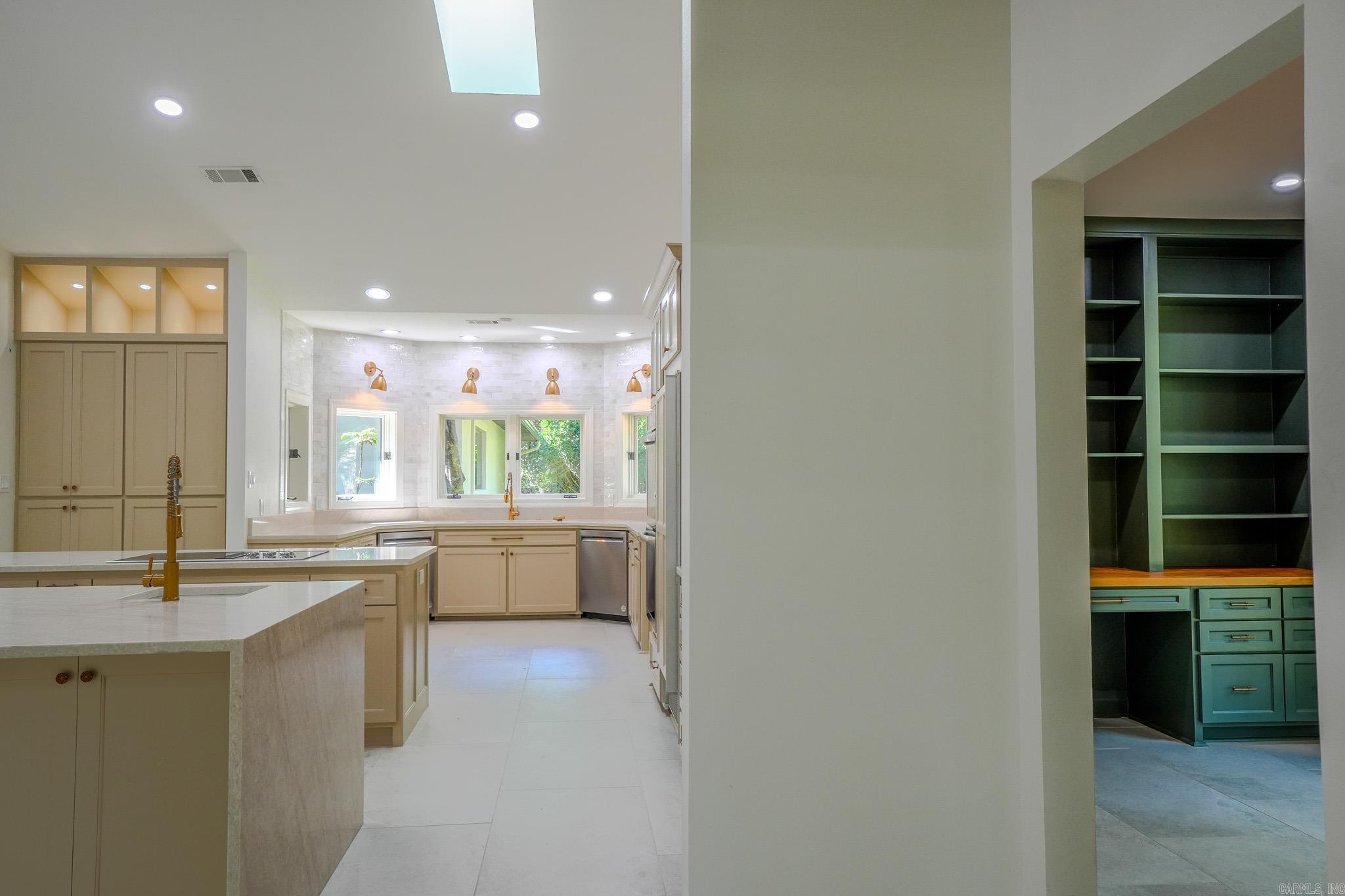 28721 Kanis  Paron, AR