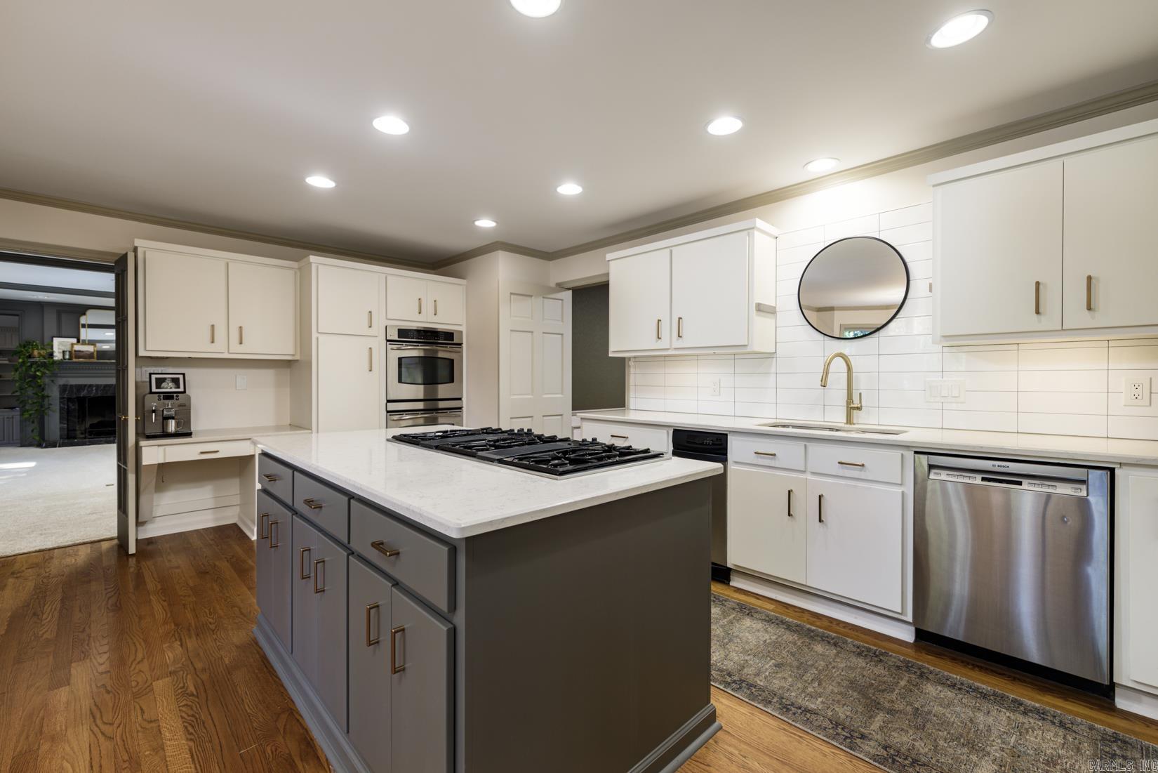 3 Oakmont Court Little Rock, AR 72212