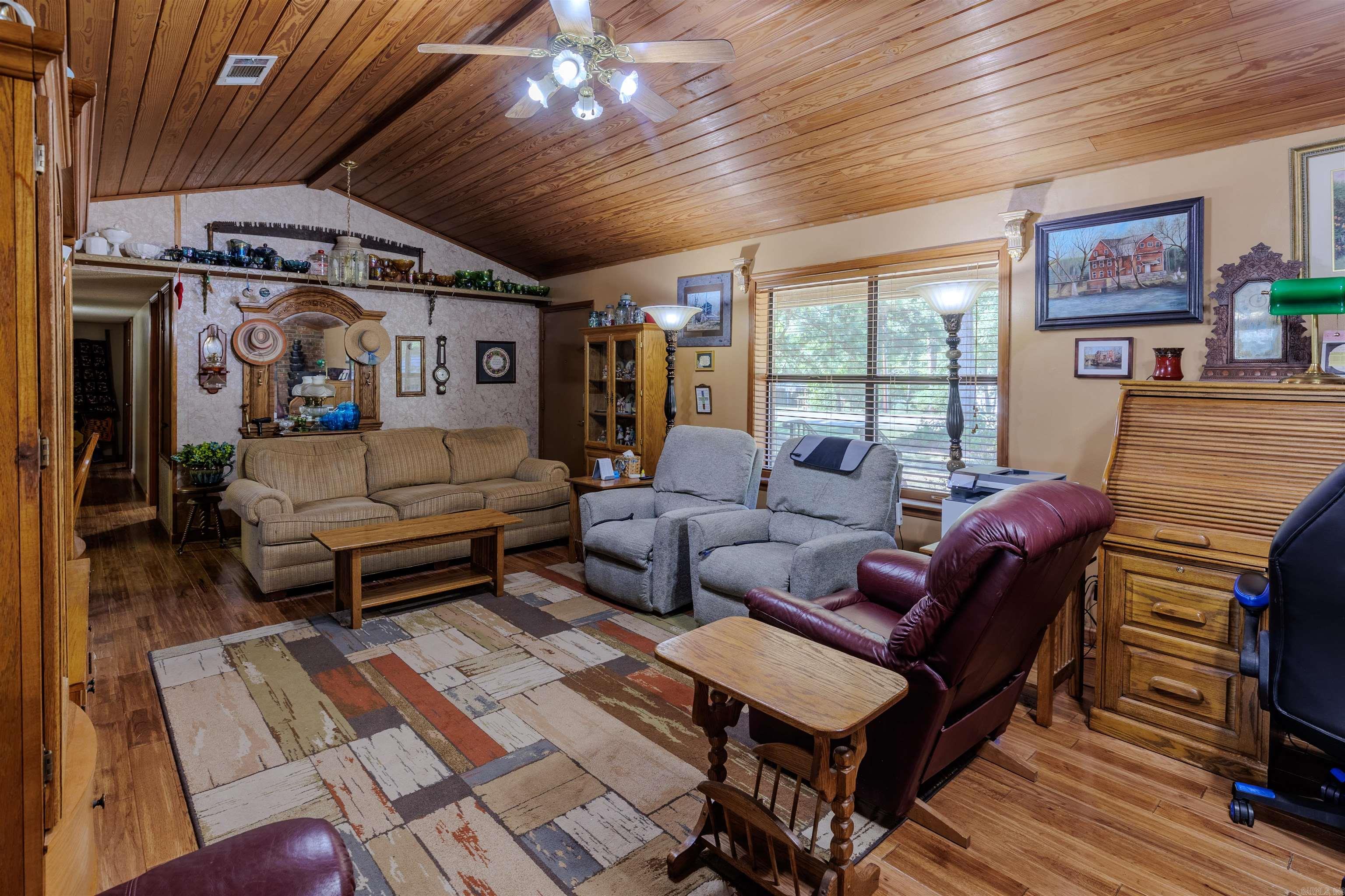 137 Highway 300  Perryville, AR