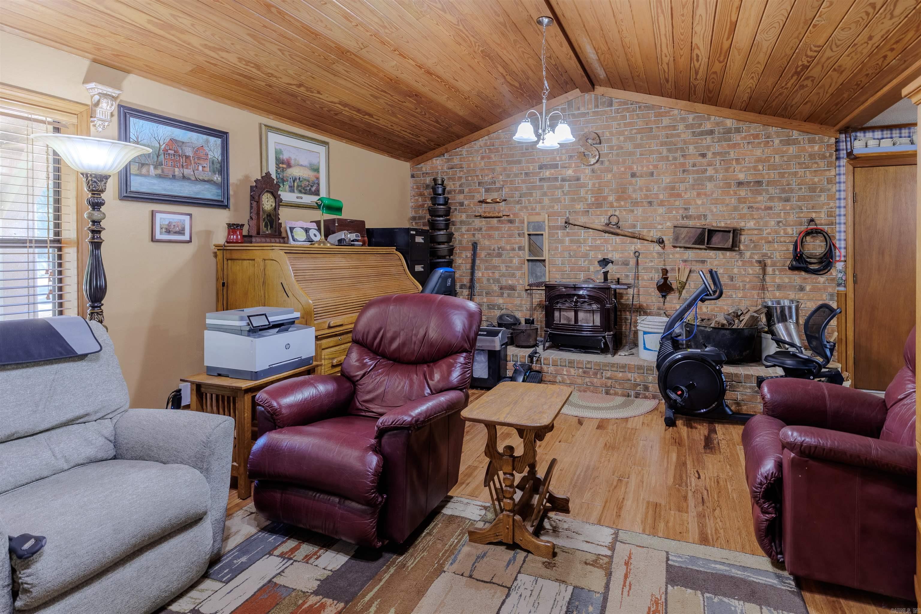 137 Highway 300  Perryville, AR