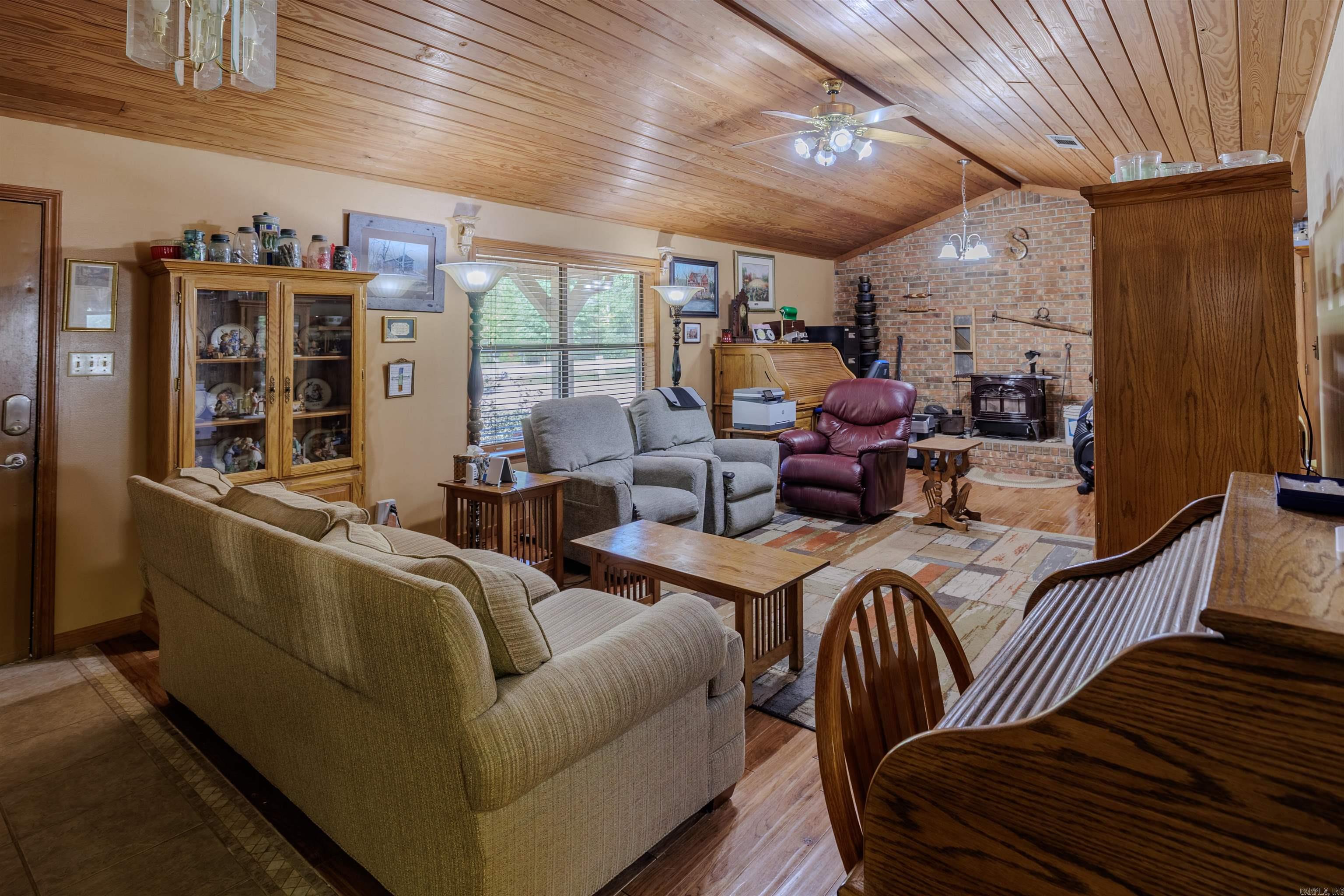 137 Highway 300  Perryville, AR