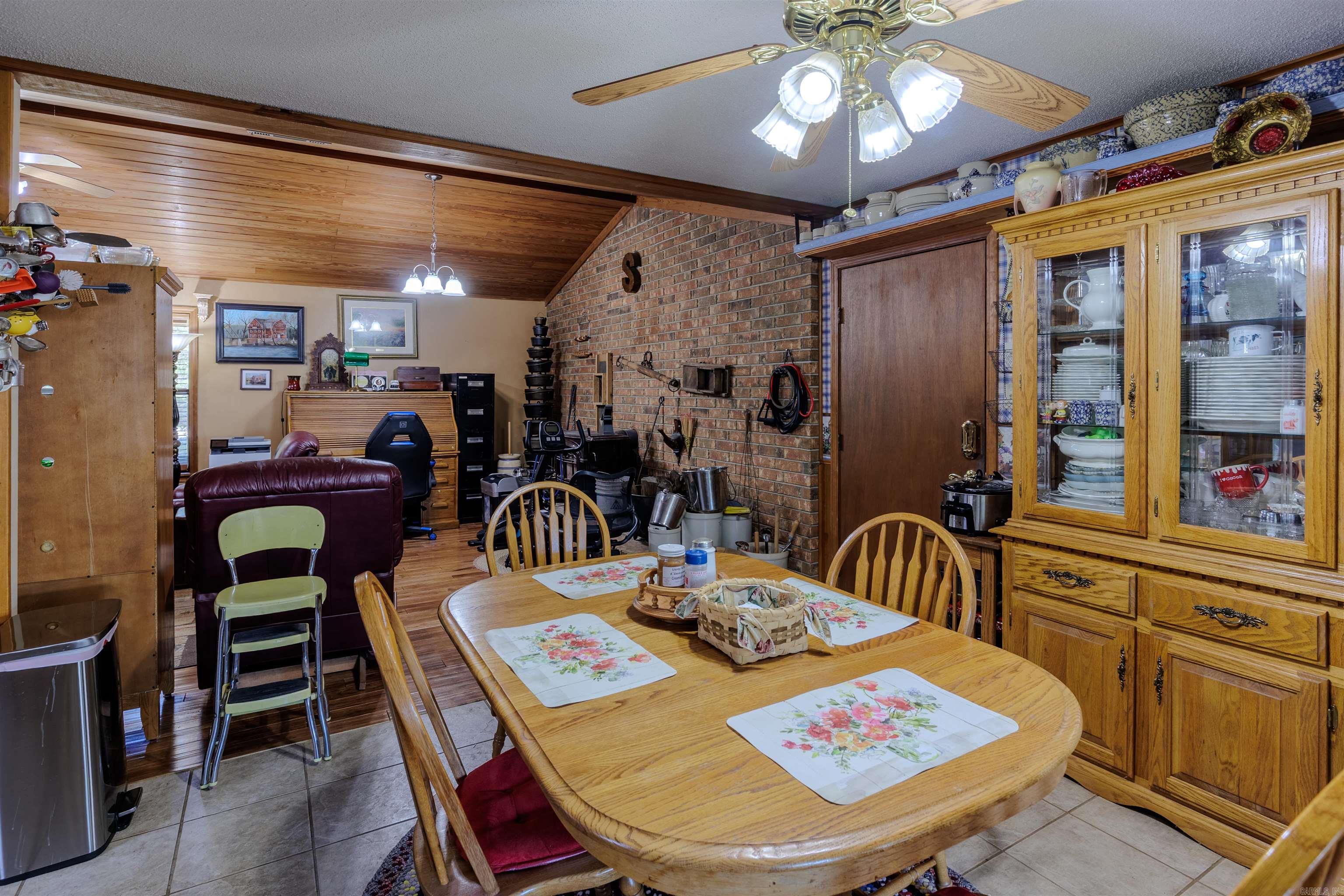 137 Highway 300  Perryville, AR