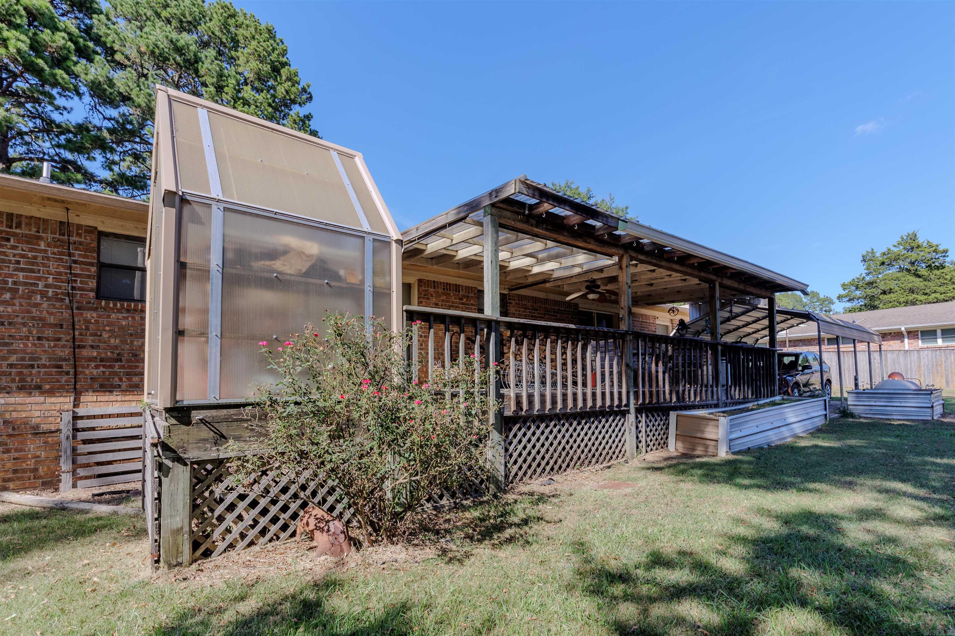 137 Highway 300  Perryville, AR