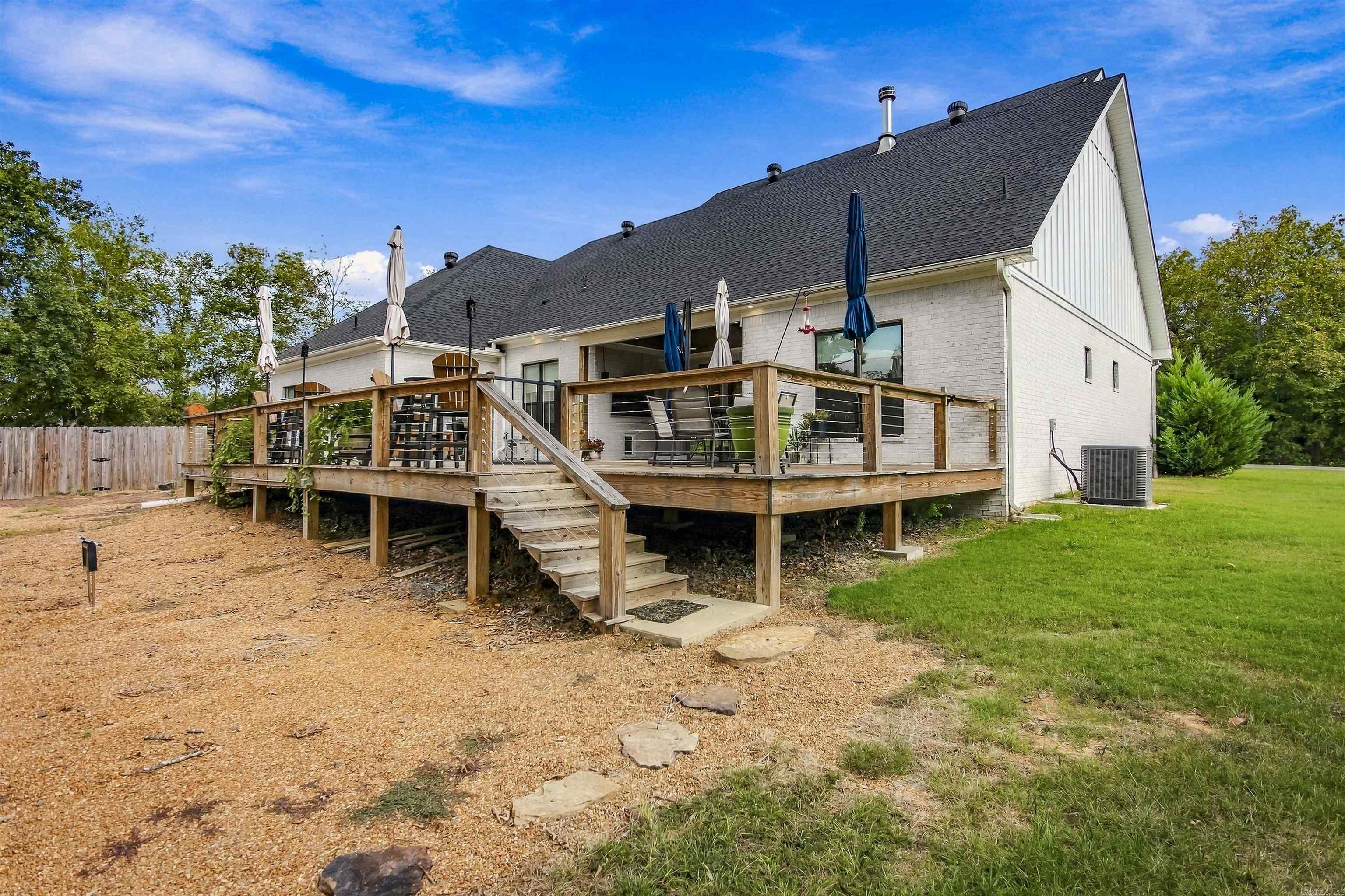 6 Emerald Ln. Greers Ferry, AR 72067