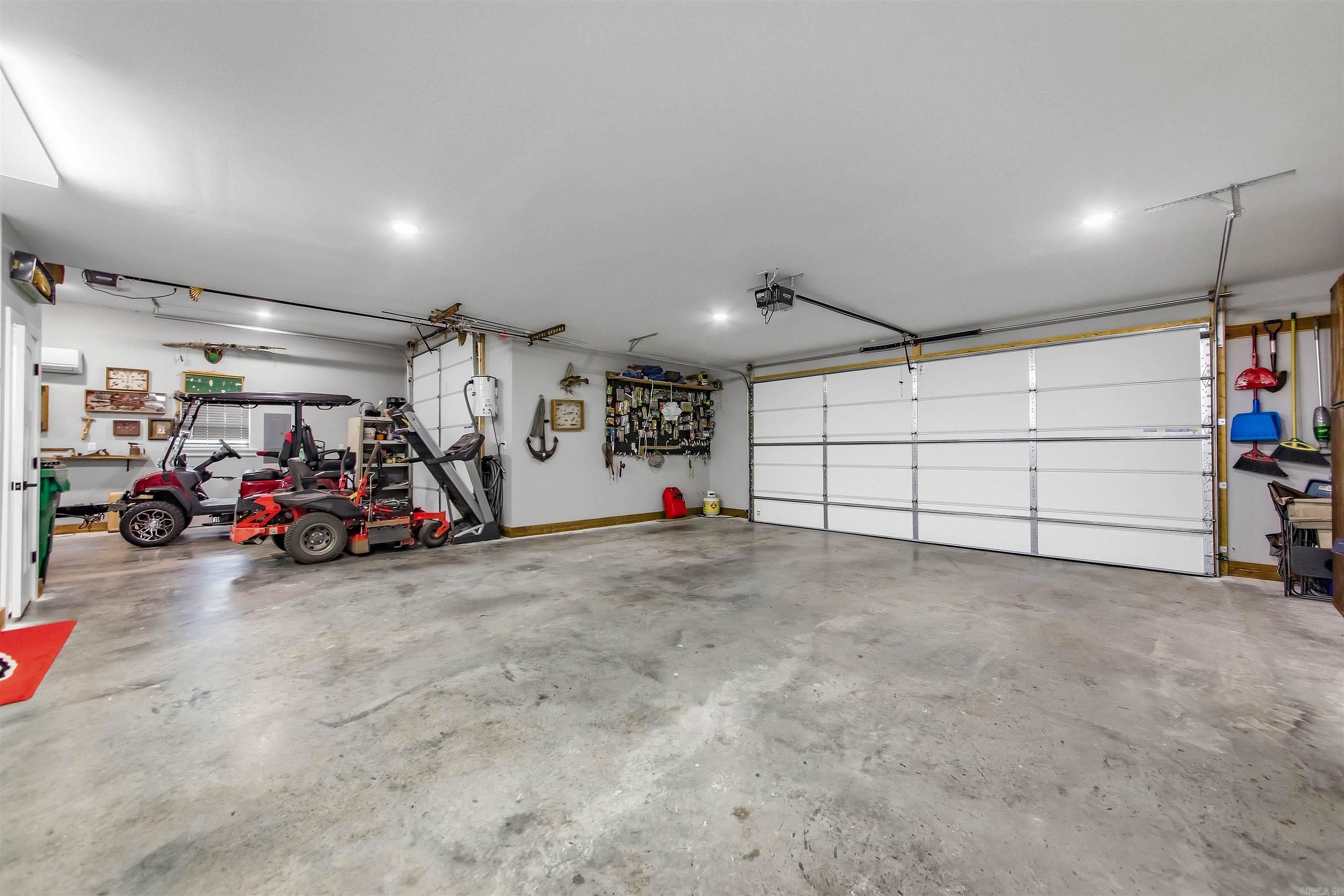 6 Emerald Ln. Greers Ferry, AR 72067