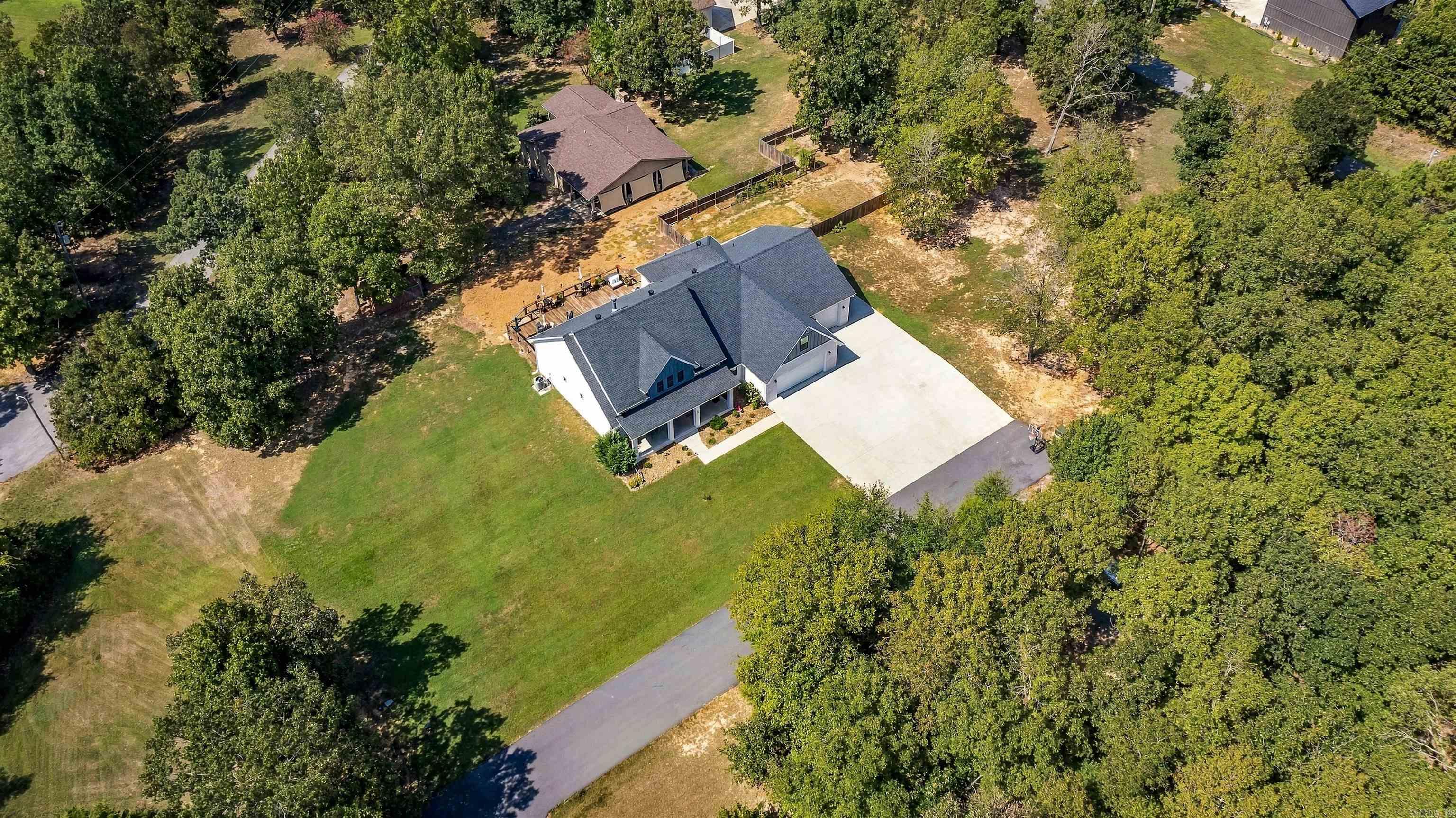 6 Emerald Ln. Greers Ferry, AR 72067