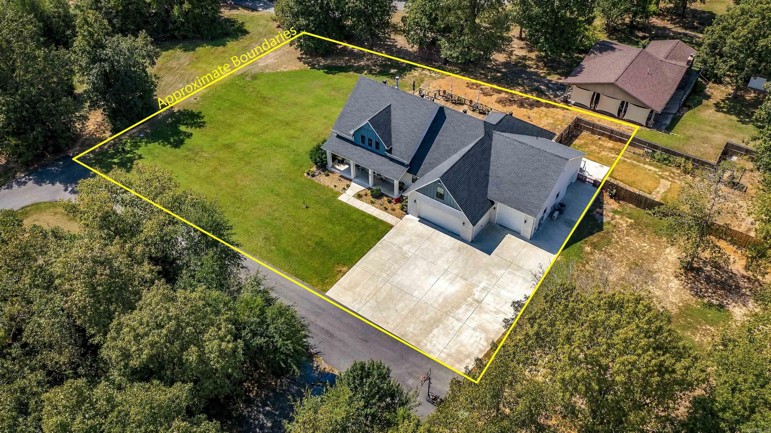 6 Emerald Ln. Greers Ferry, AR 72067