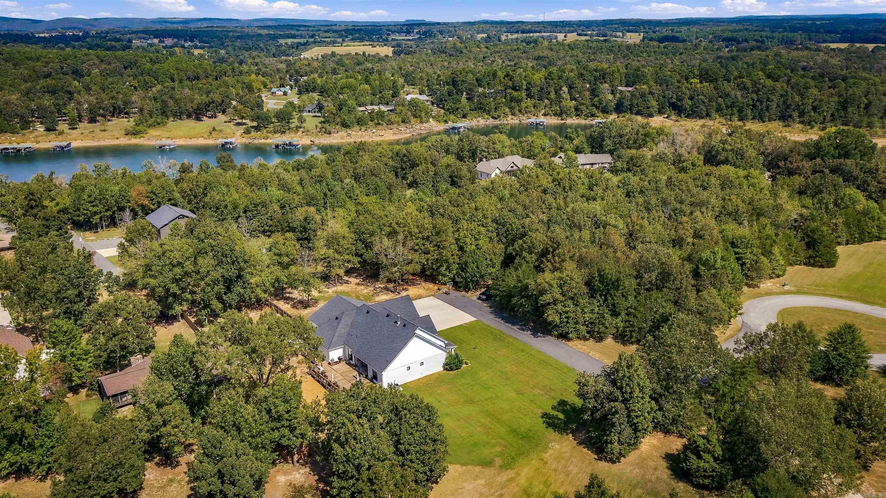 6 Emerald Ln. Greers Ferry, AR 72067