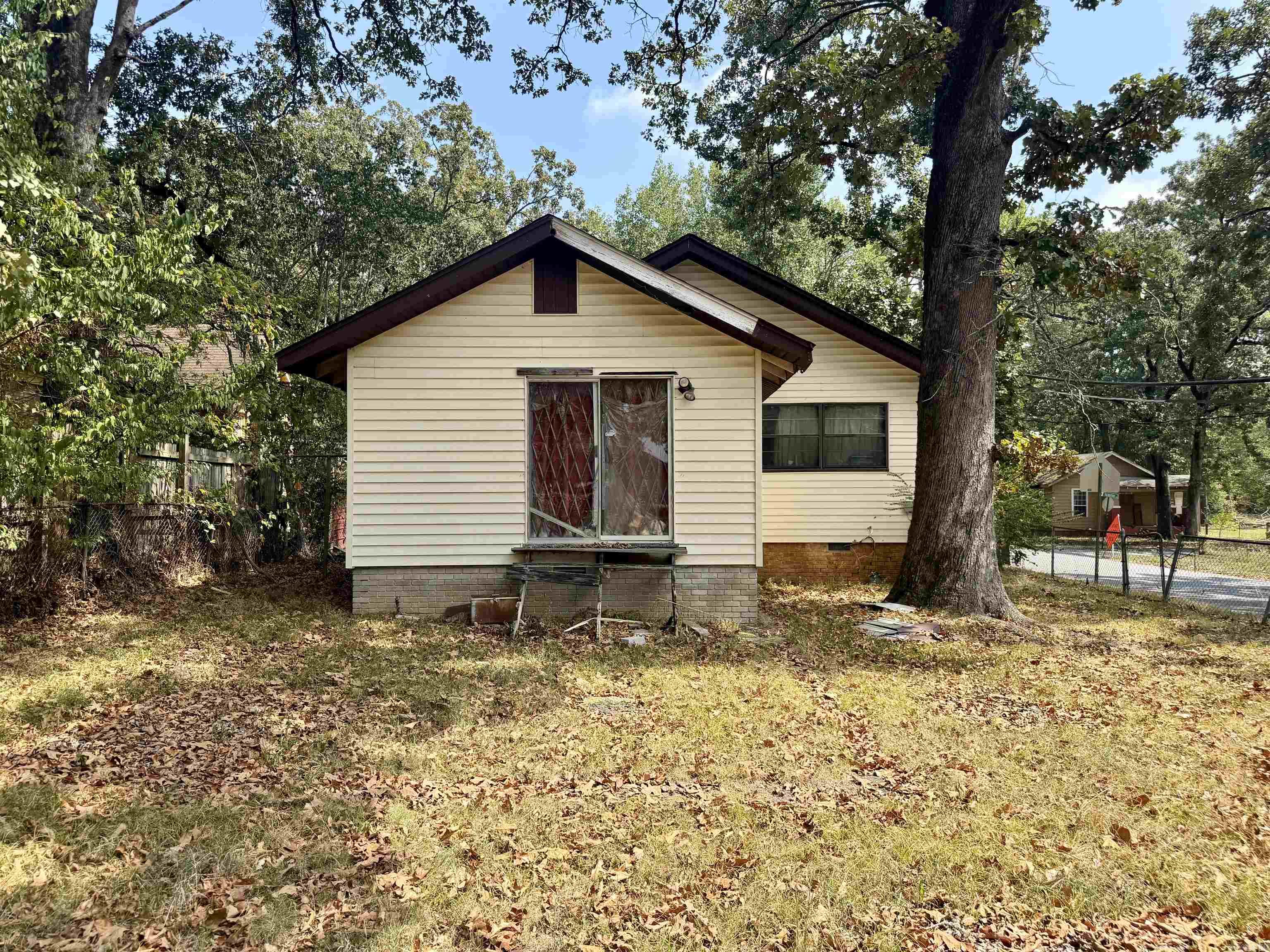 2124 S Valentine  Little Rock, AR