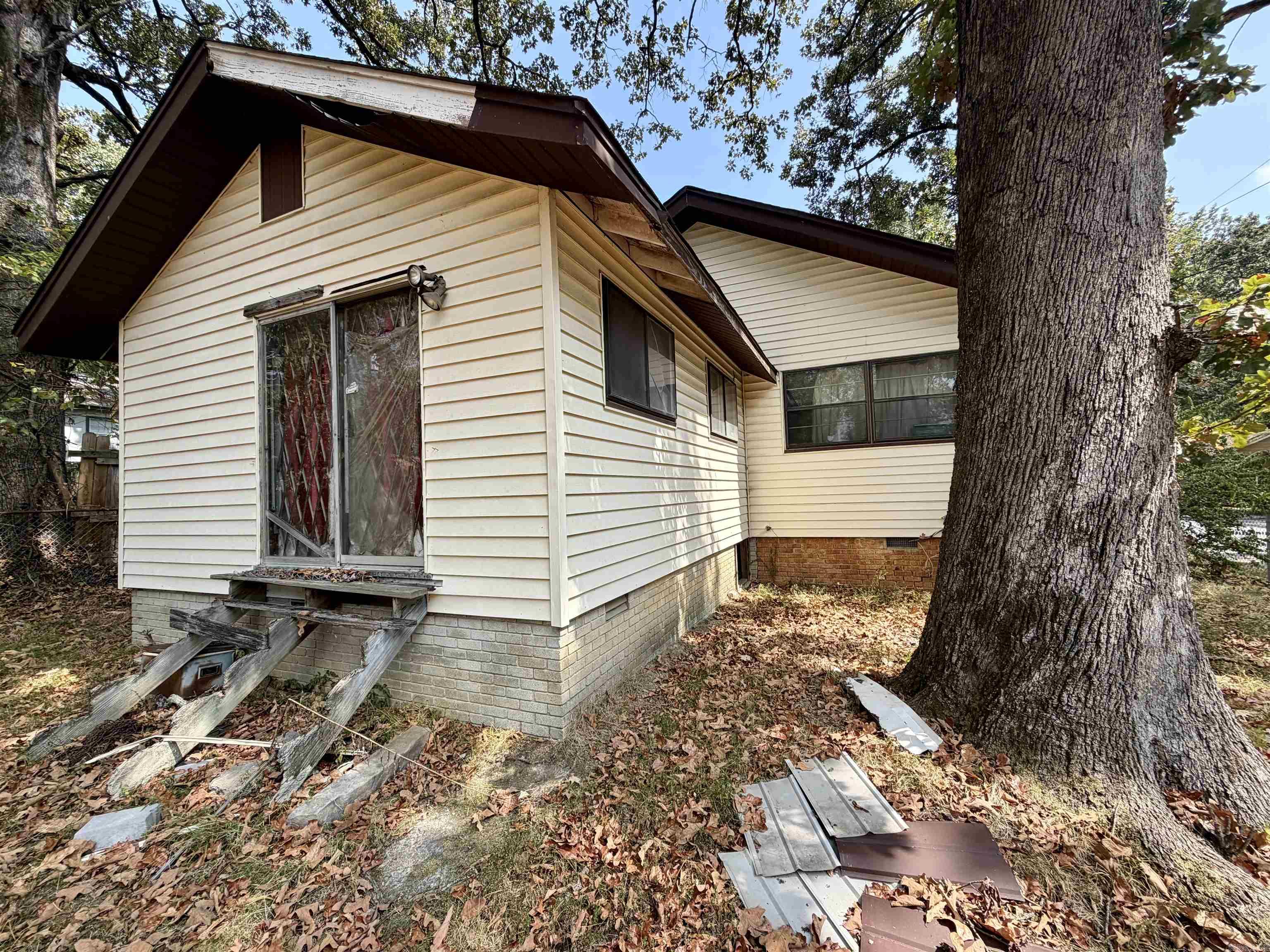 2124 S Valentine  Little Rock, AR