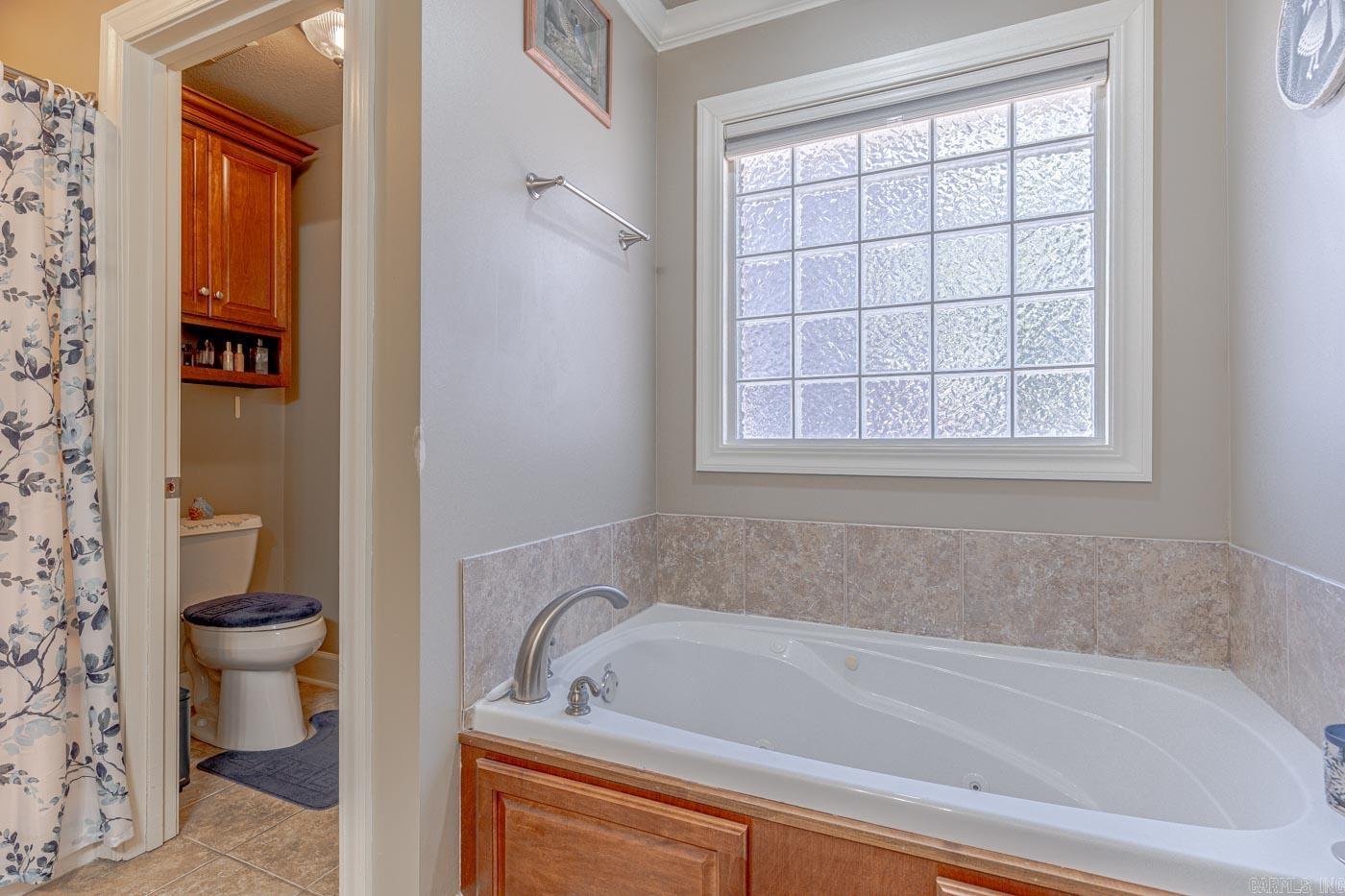 4012 Cypress Glenn Cv Jonesboro, AR 72405