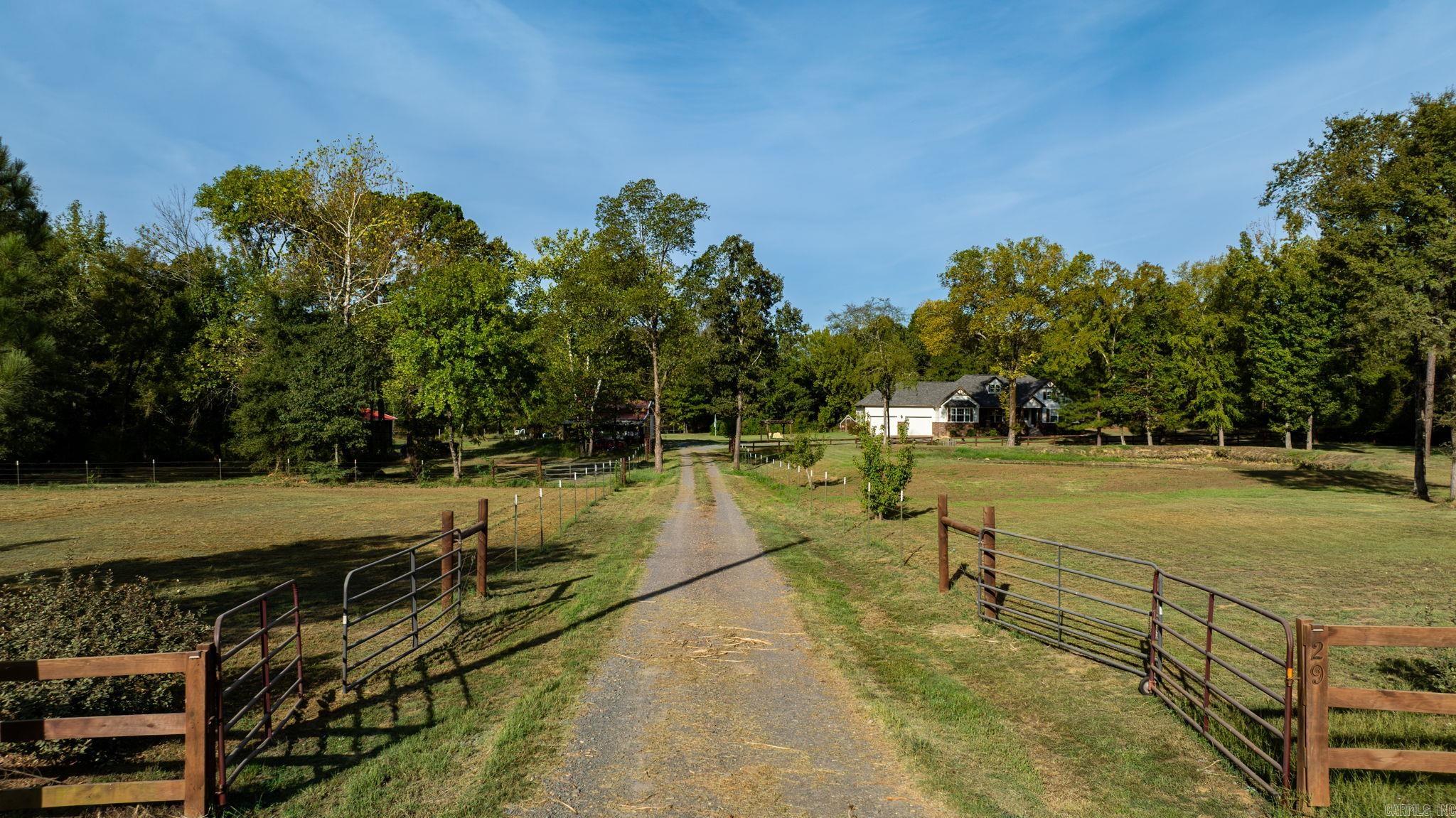 29 Piney Bigelow, AR 72016