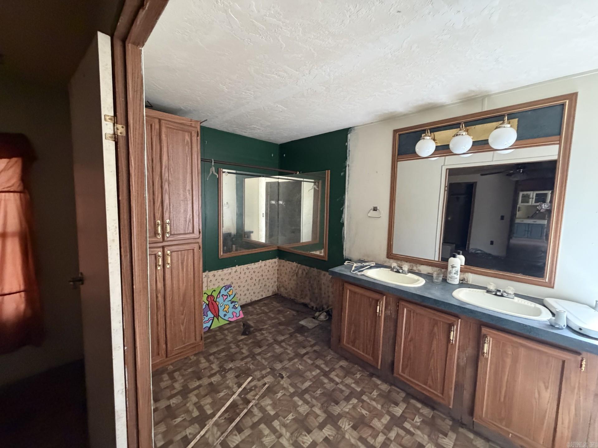 25325 Long  Mabelvale, AR
