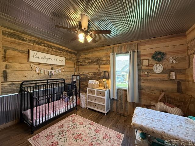 112 Dawn St.  Cave City, AR