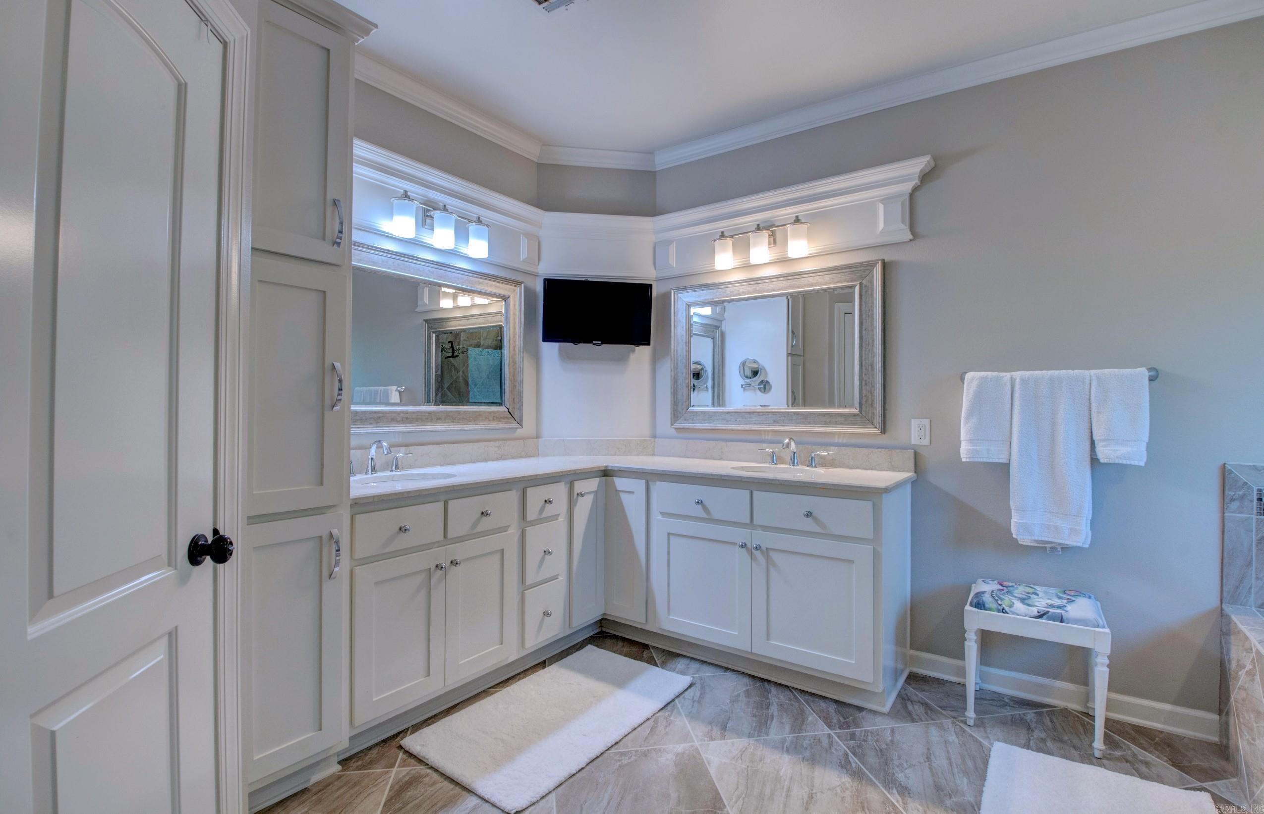 32 Tournay  Little Rock, AR