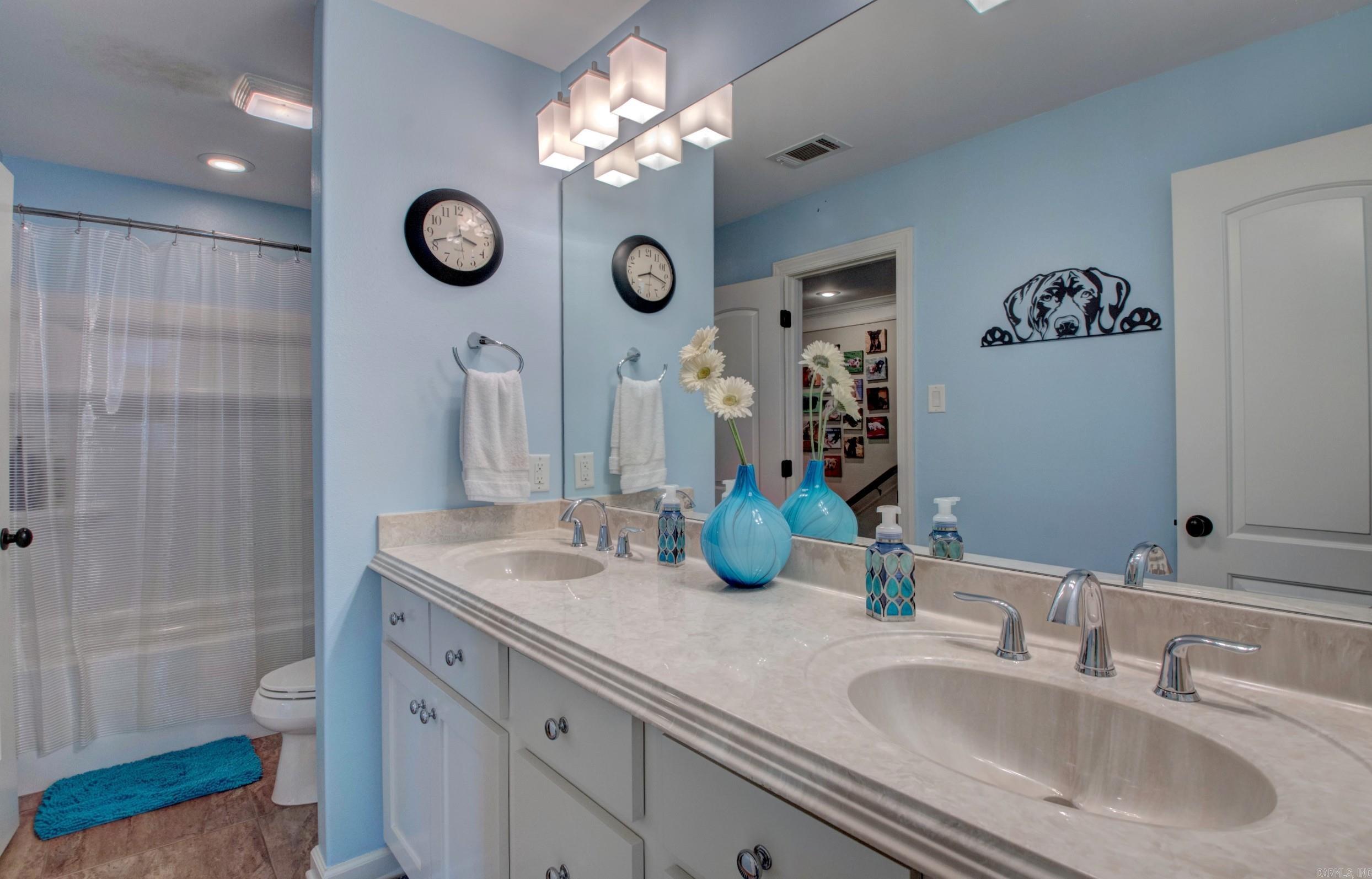 32 Tournay  Little Rock, AR