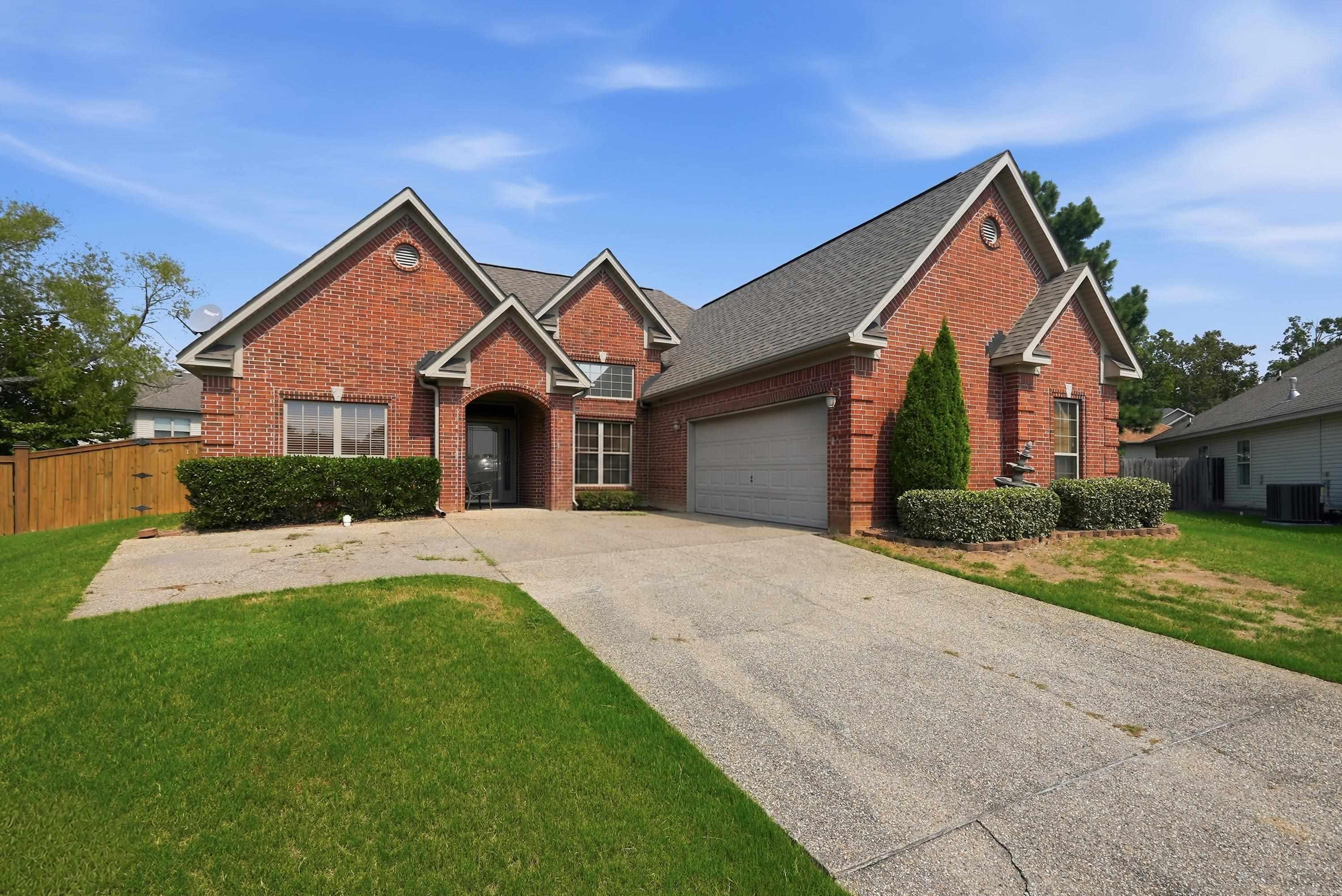 1400  Pleasant Poplar Cv  Benton, AR