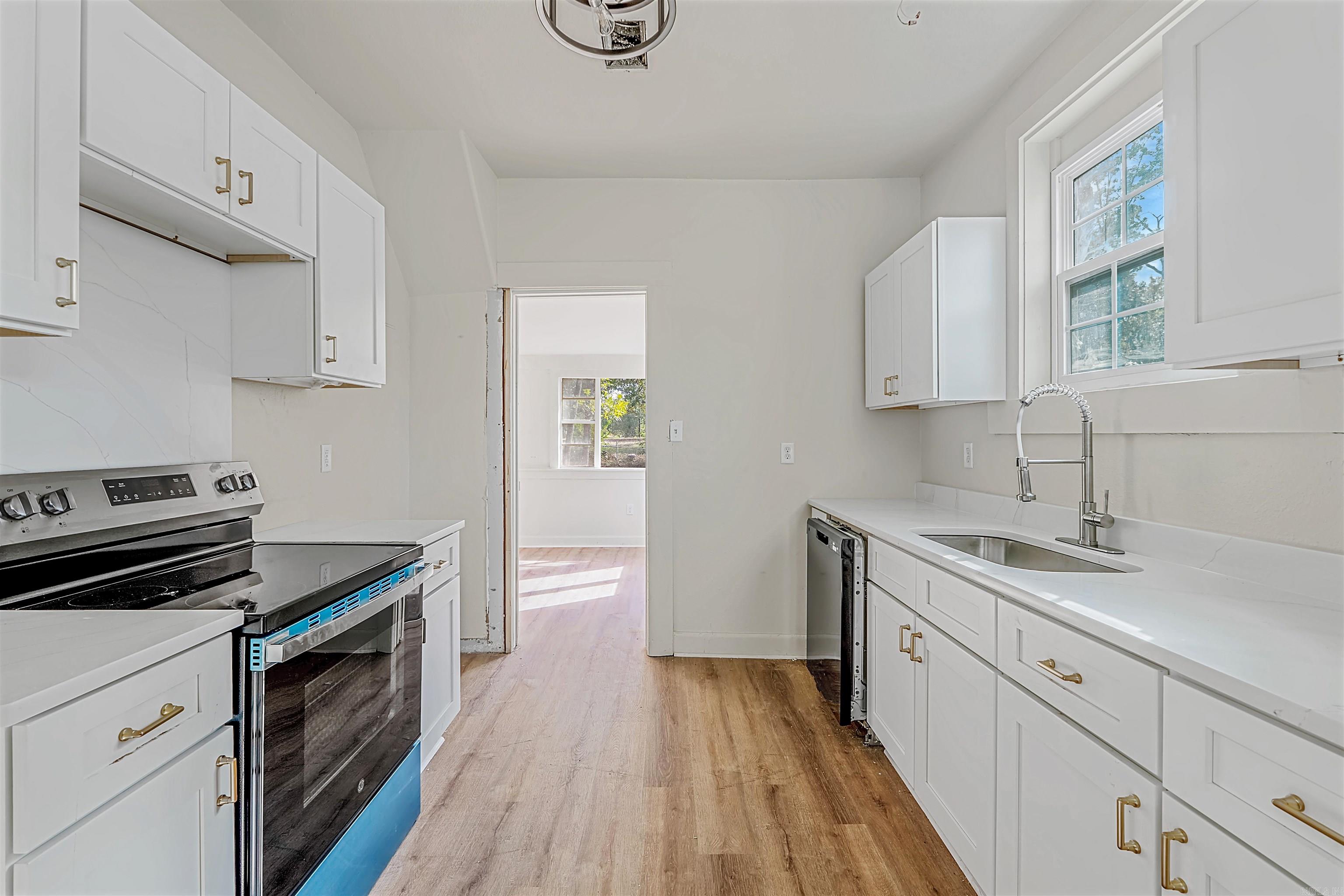 4323 W 11Th St  Little Rock, AR