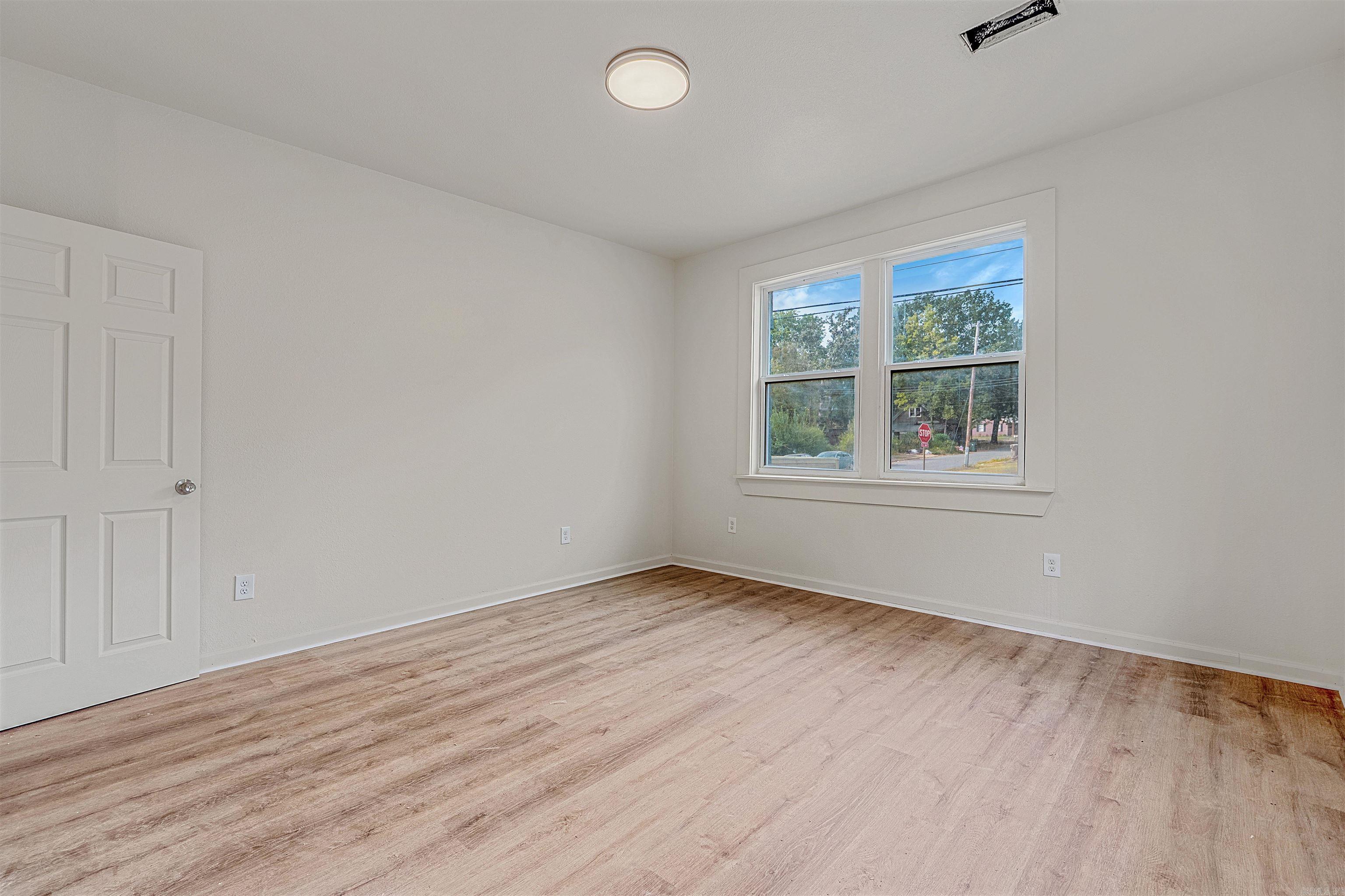 4323 W 11Th St  Little Rock, AR