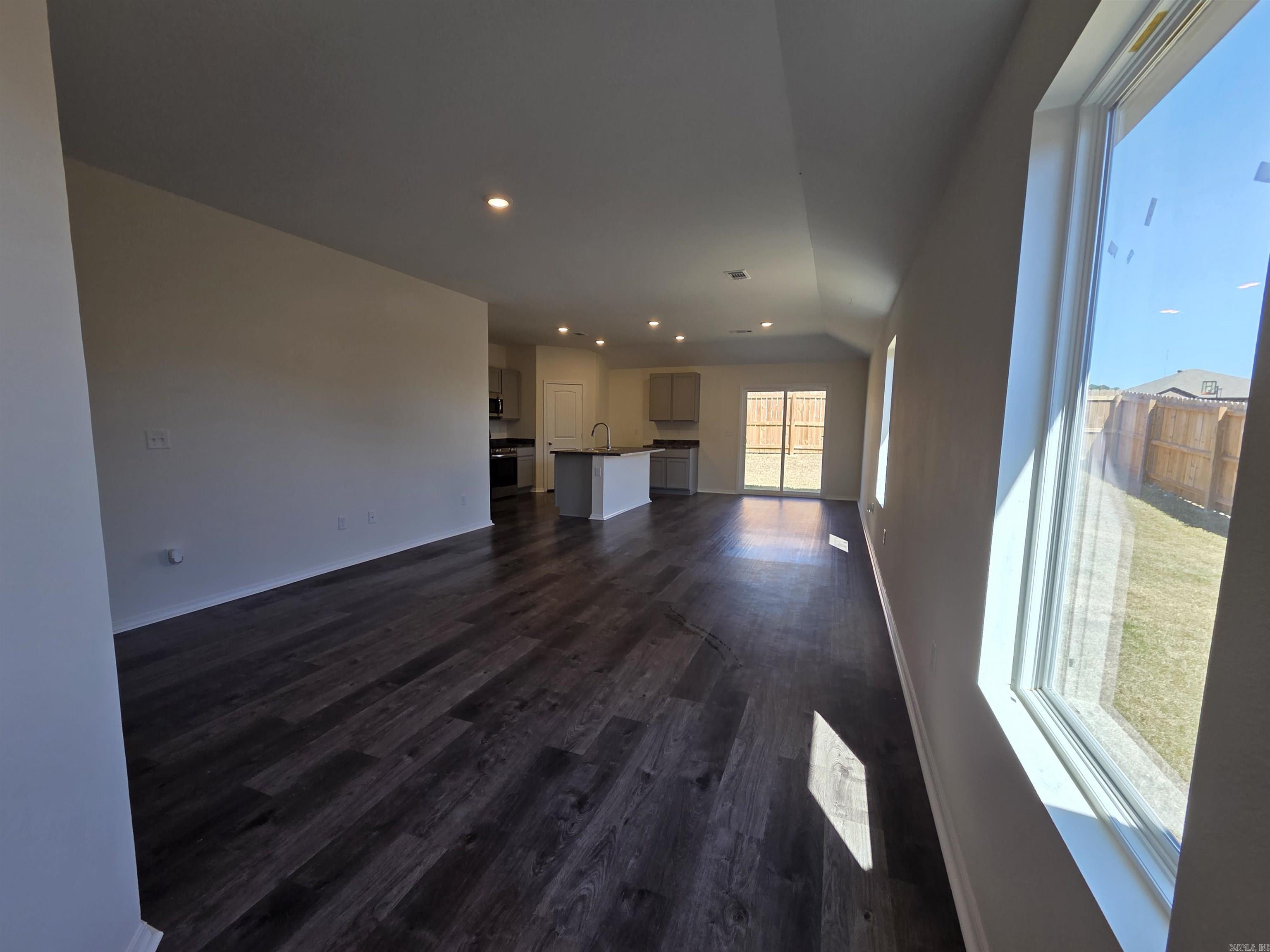 1537 Meadows  Benton, AR