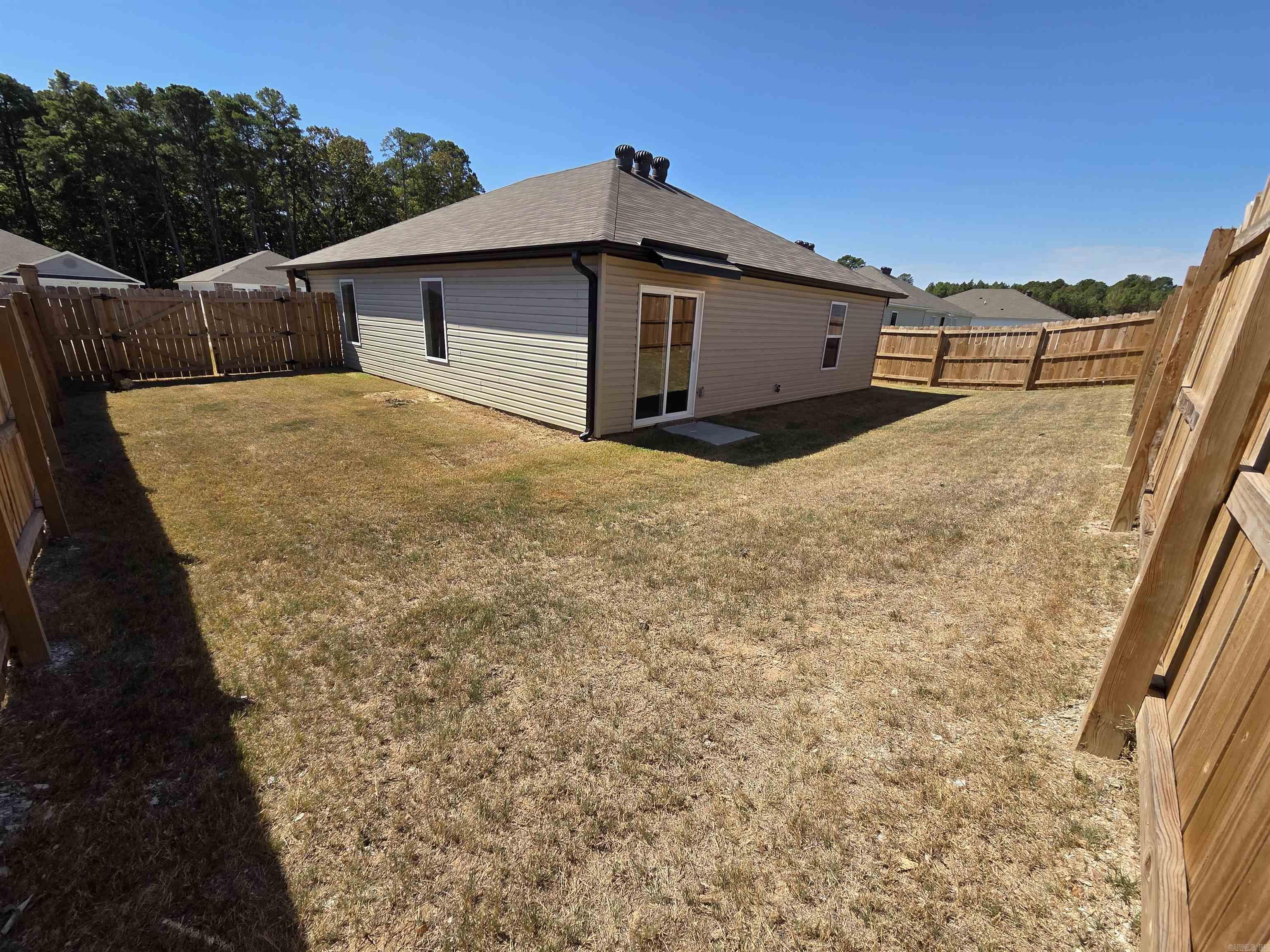 1537 Meadows  Benton, AR