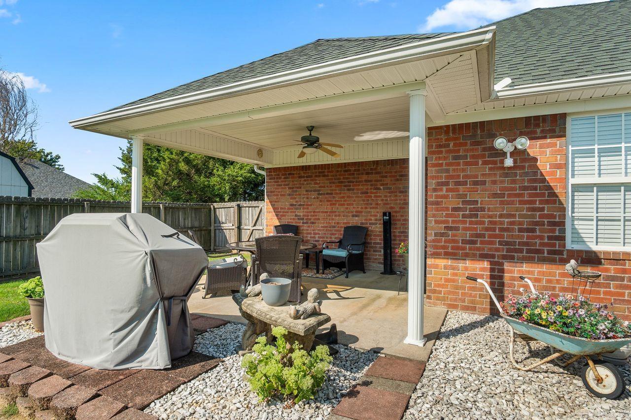 31 Hummingbird Drive Vilonia, AR 72173