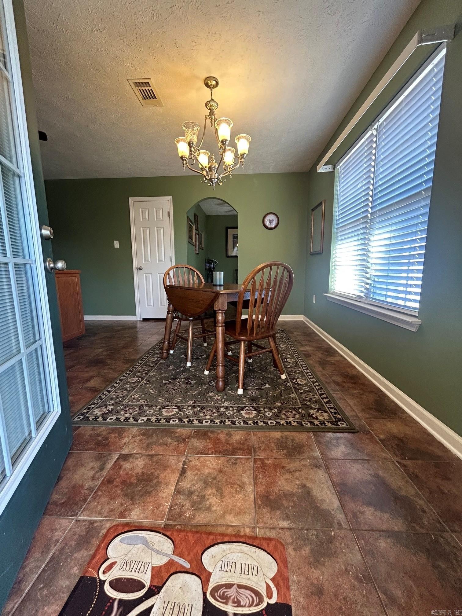 31 Hummingbird Drive — photo 5