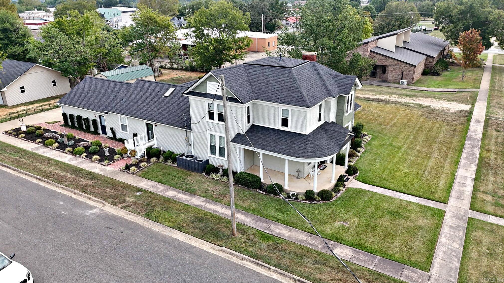 400 Eighth  Mena, AR