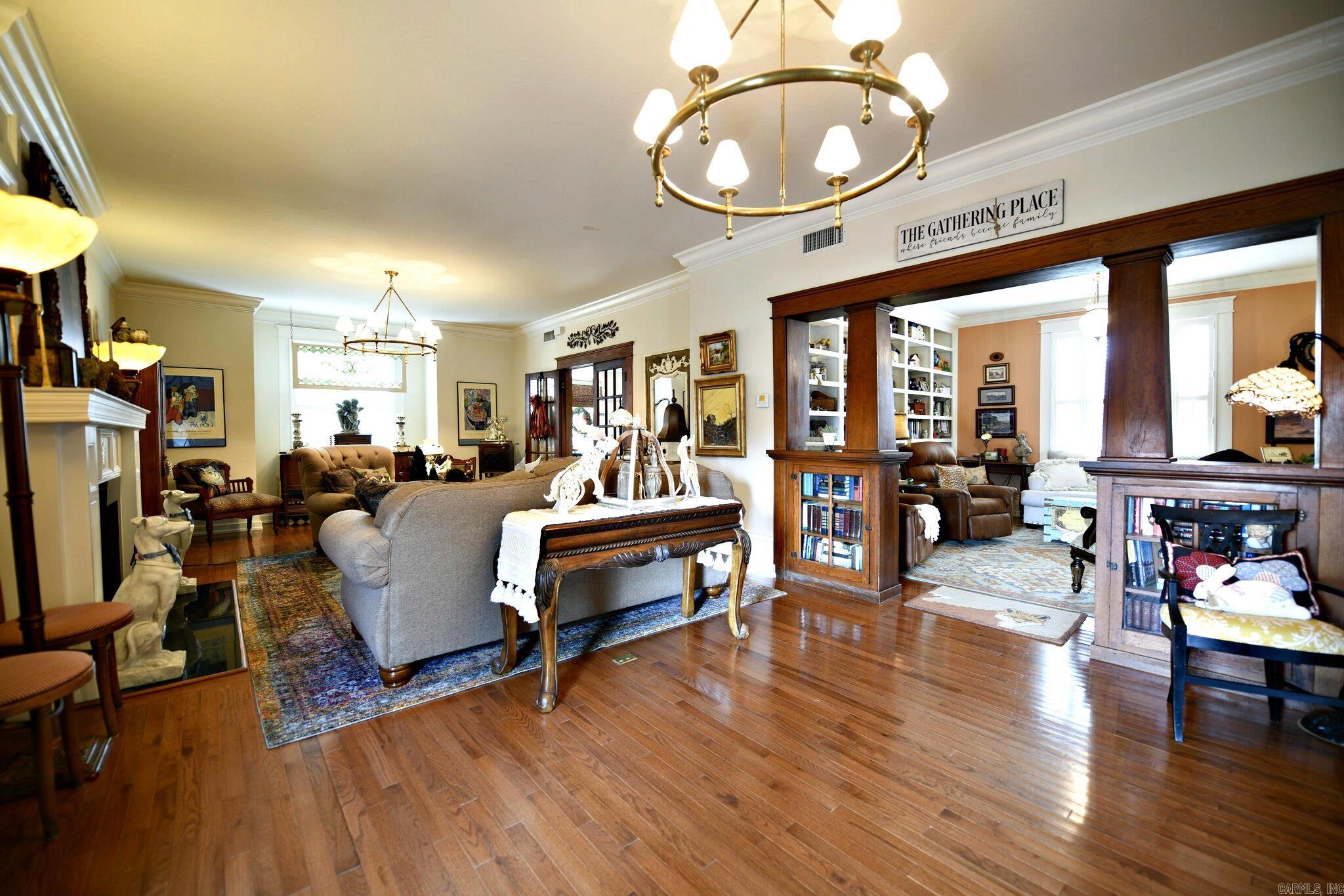400 Eighth  Mena, AR