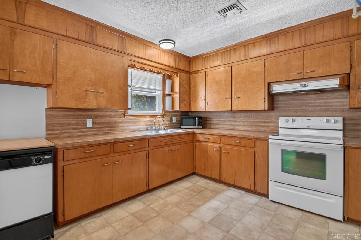 904 55th  North Little Rock, AR