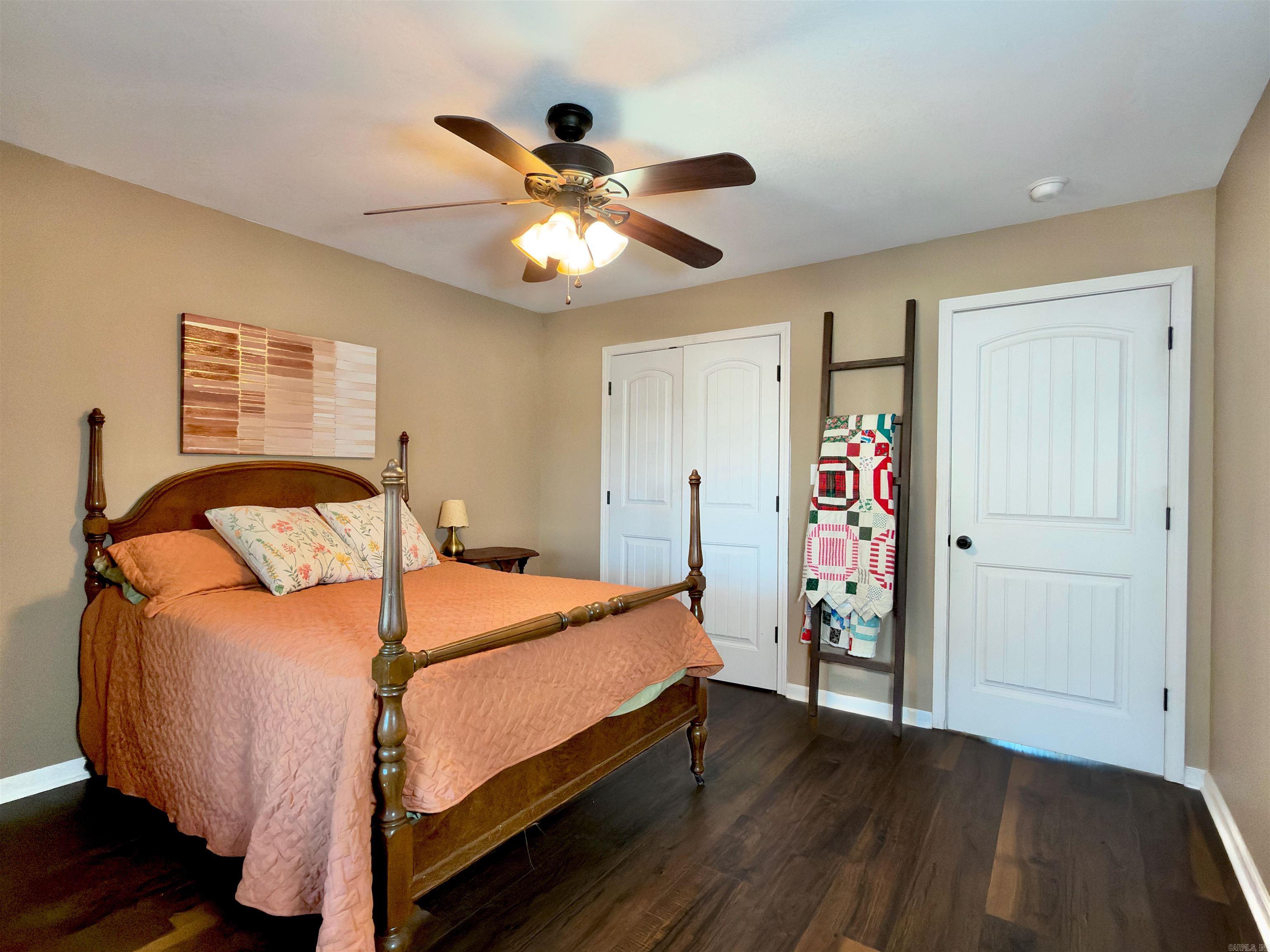 300 Sunset Dr  Paragould, AR
