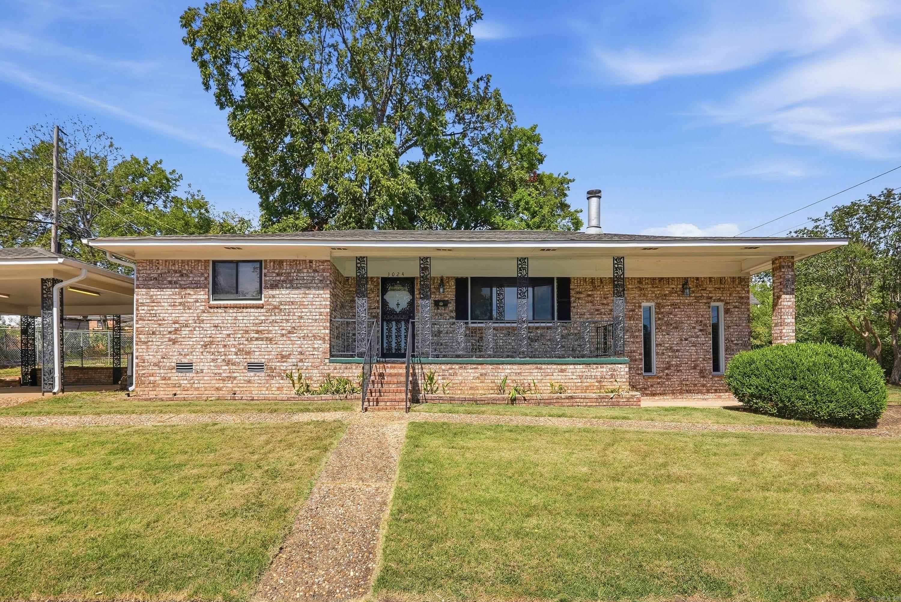 3024  Center  Little Rock, AR