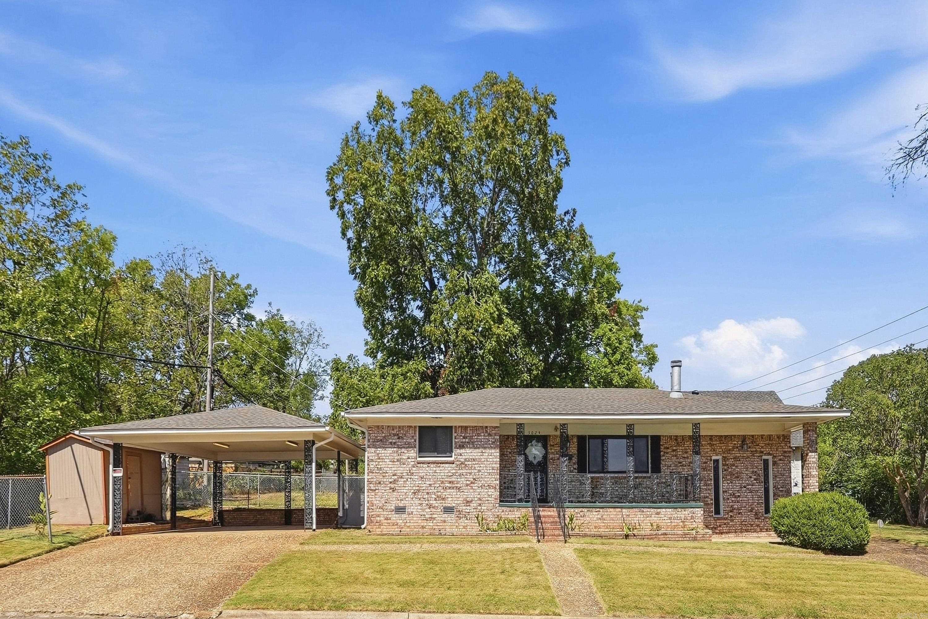 3024 Center  Little Rock, AR