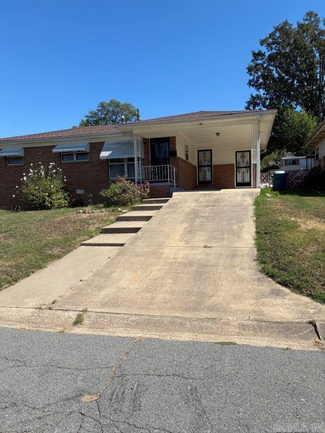 7 Chicago  Little Rock, AR