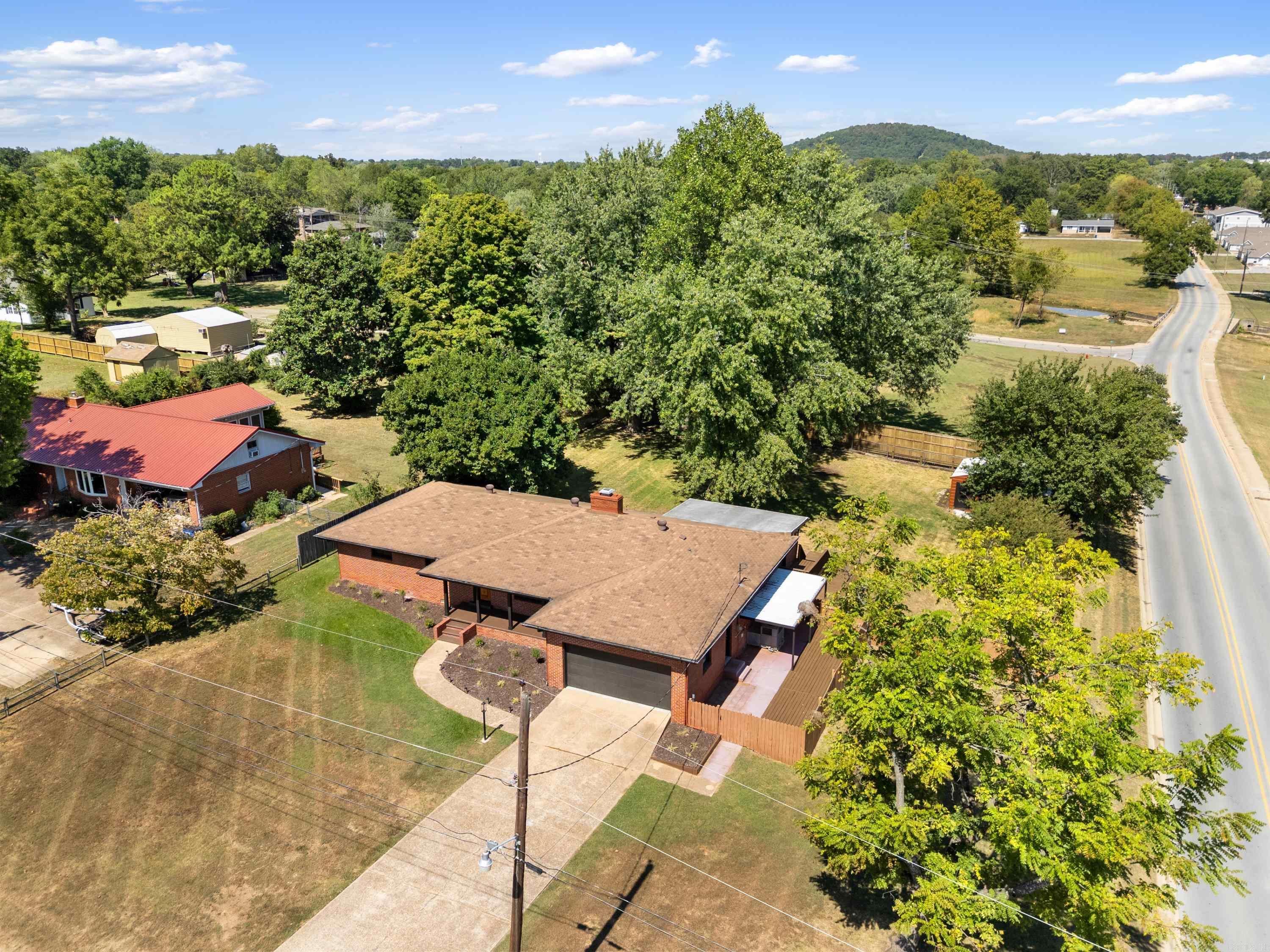 925 E 6th Street  Mountain Home, AR