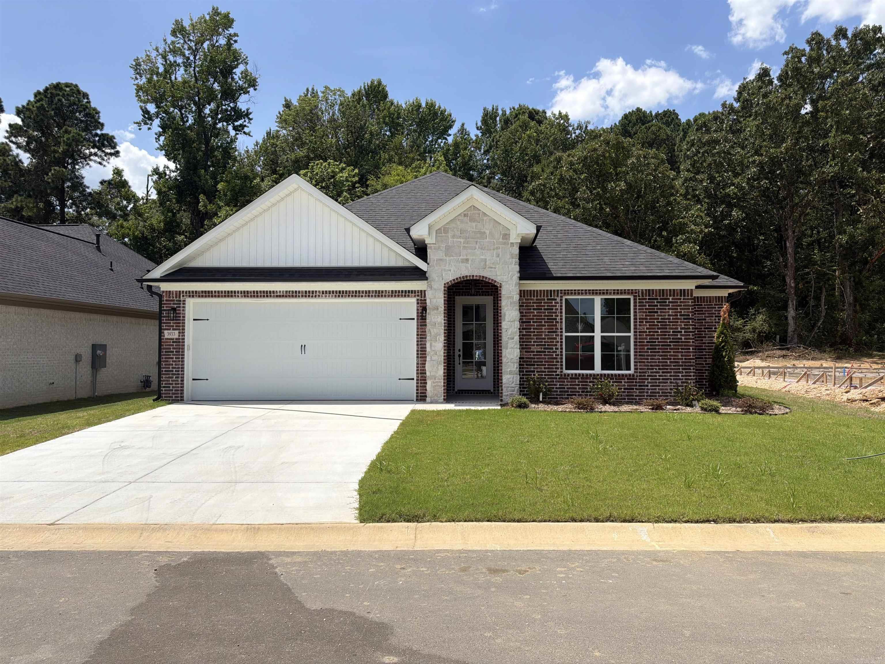 3933 Spencer Crossing — exterior