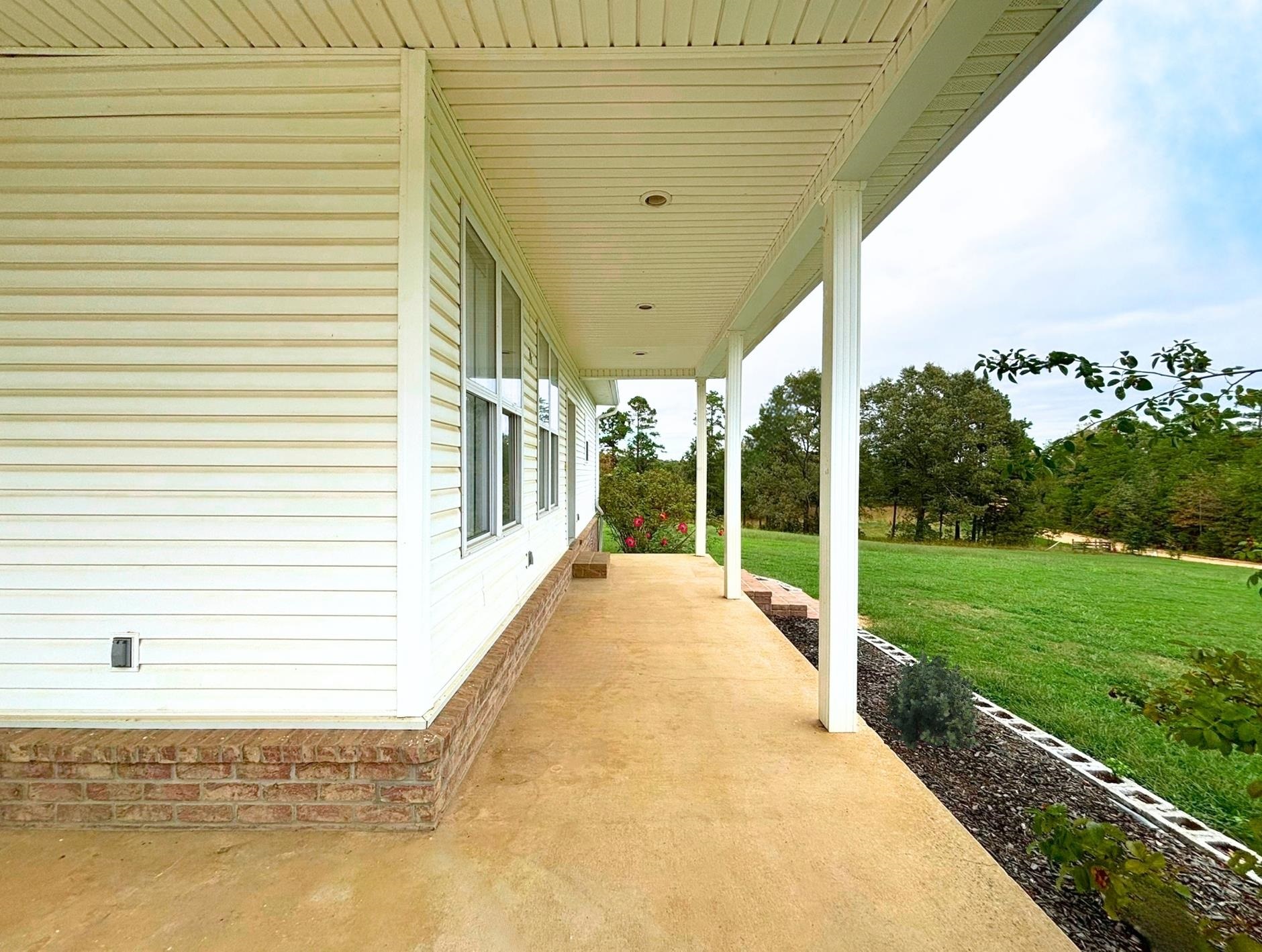 352 Wild Rose  Melbourne, AR