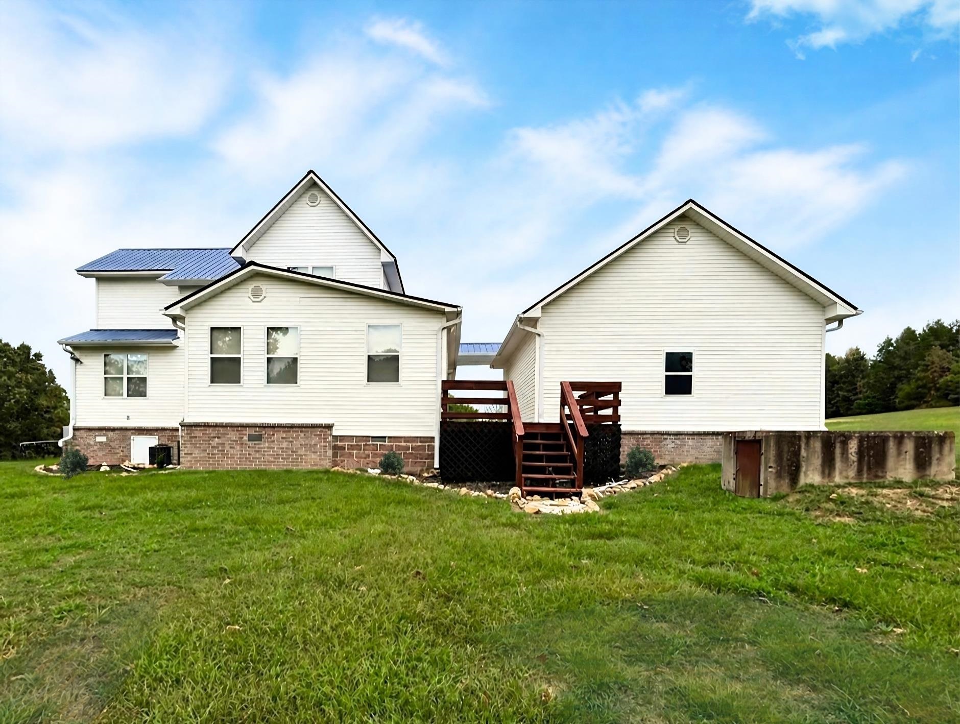 352 Wild Rose  Melbourne, AR