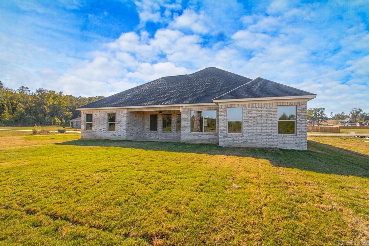 1088 Duke Drive Bauxite, AR 72011