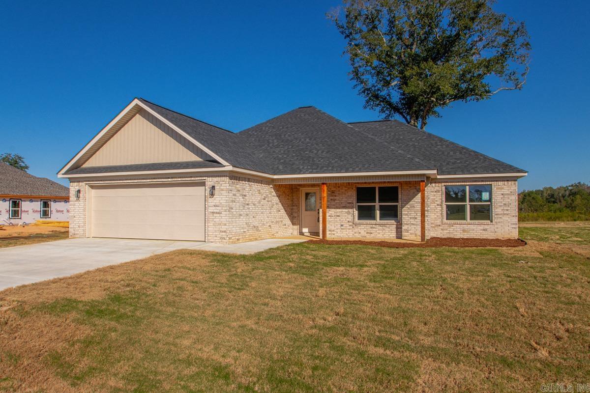1088 Duke Drive Bauxite, AR 72011