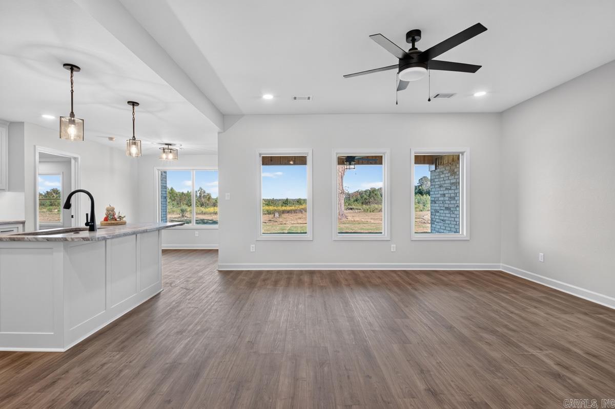 1088 Duke Drive Bauxite, AR 72011