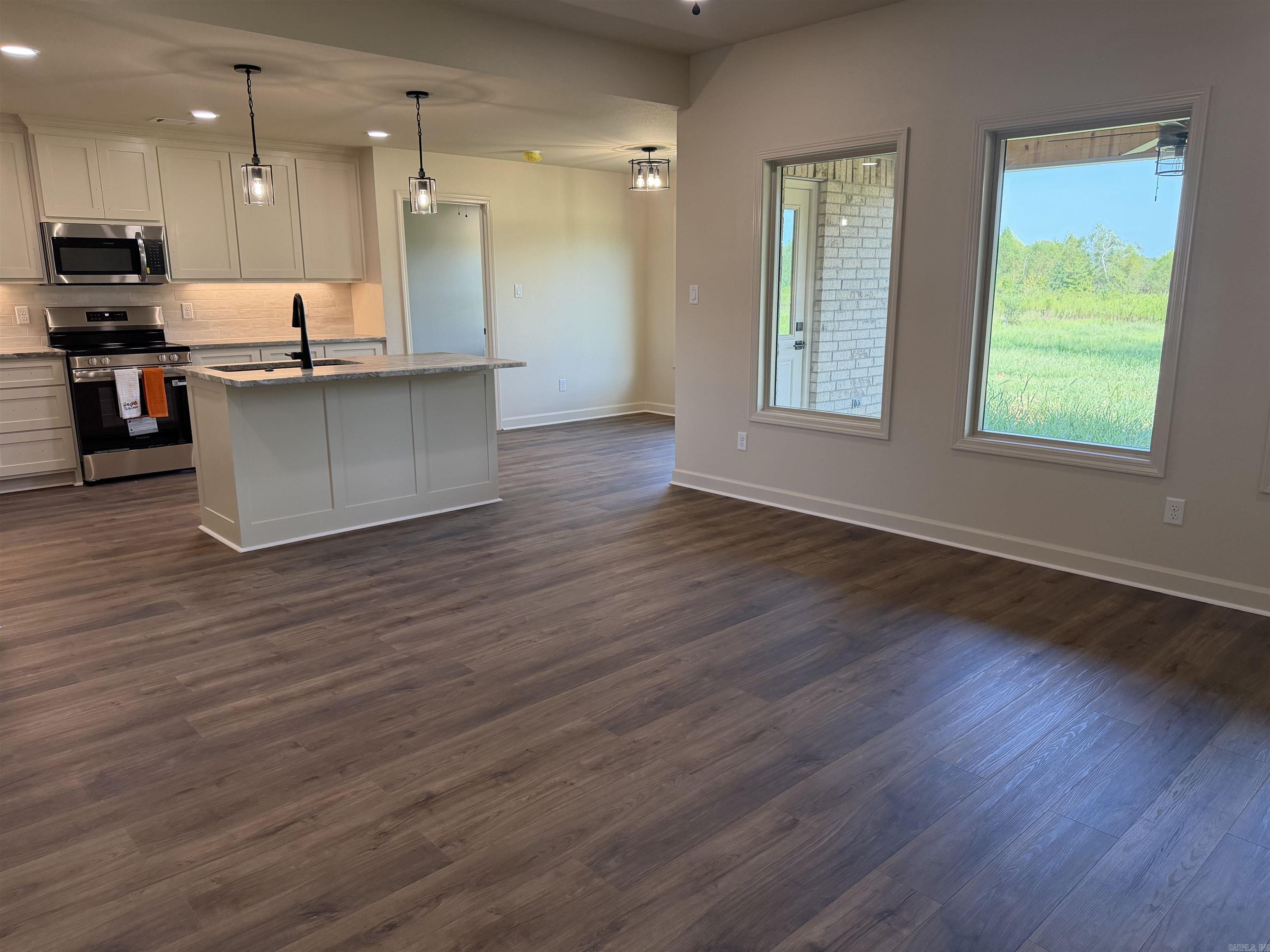 1088 Duke Drive — photo 5