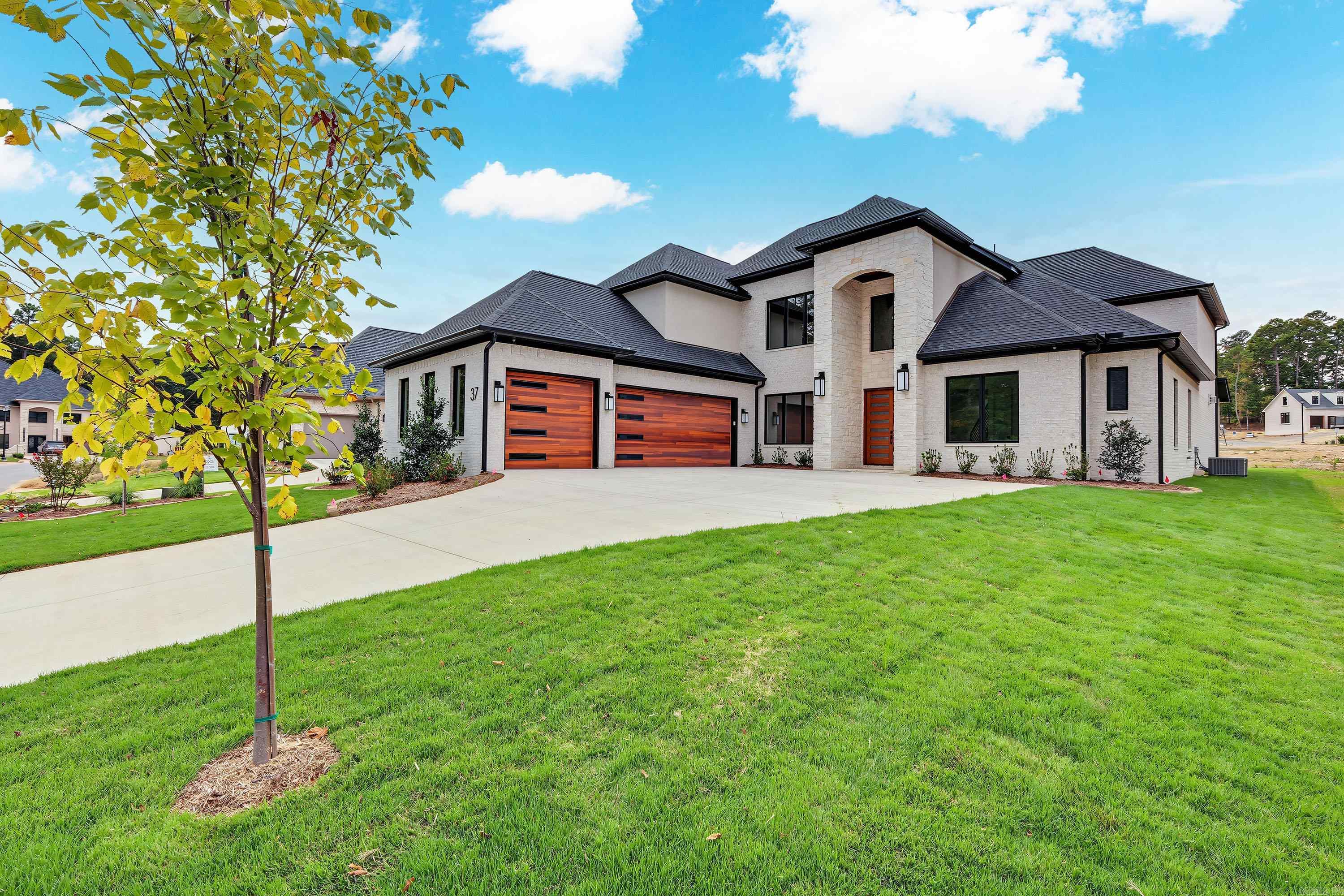 37 Miramont Circle Little Rock, AR 72223