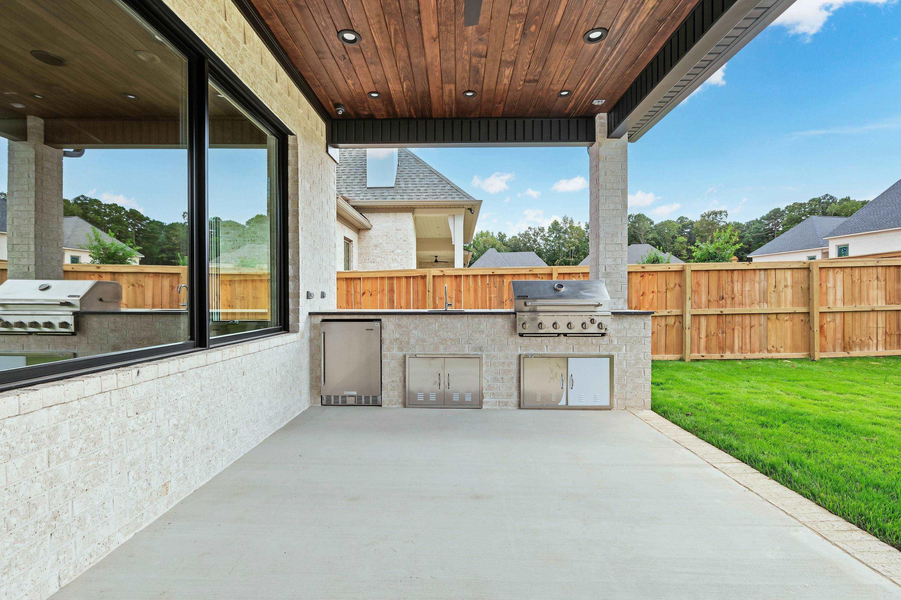 37 Miramont Circle Little Rock, AR 72223