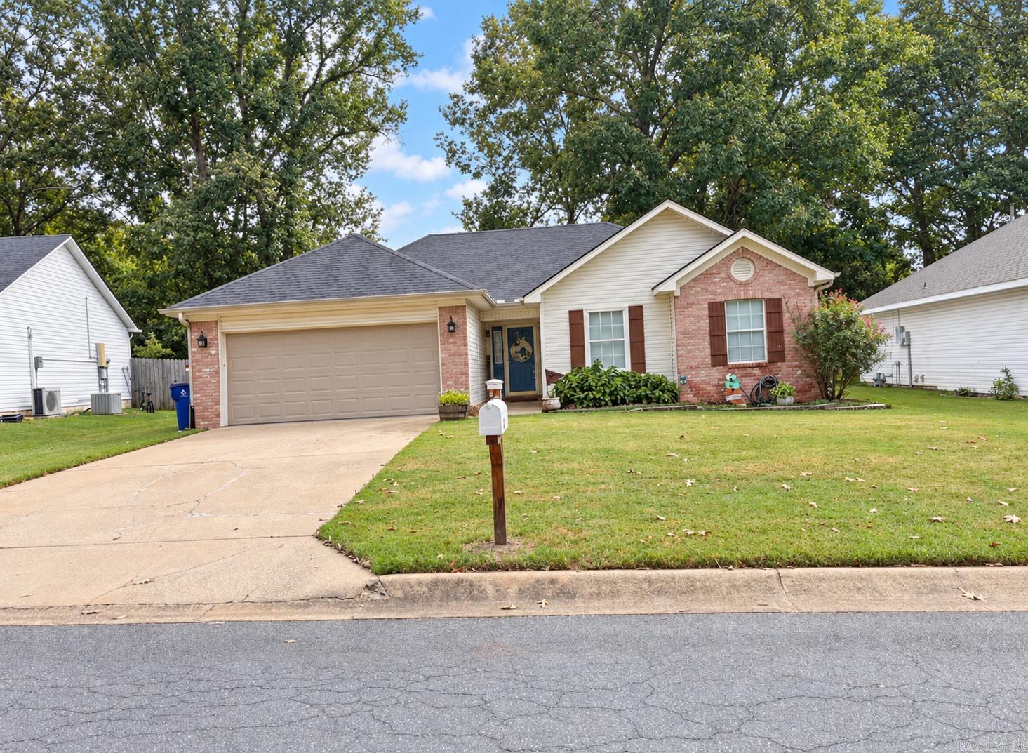 209 Rodney Guthrie Drive — exterior