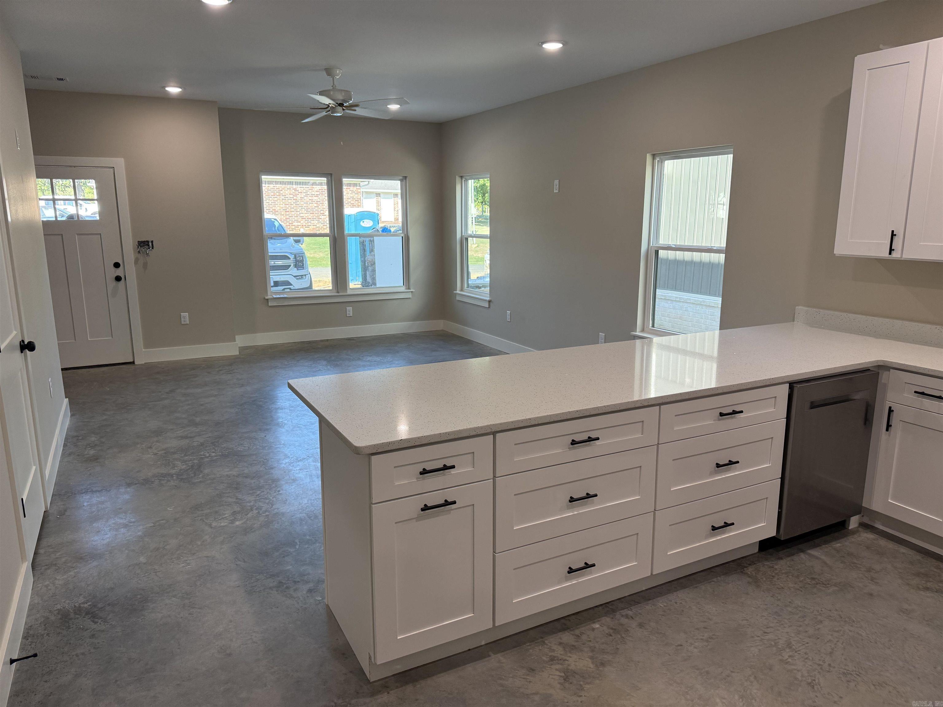 204 S Plum  Perryville, AR