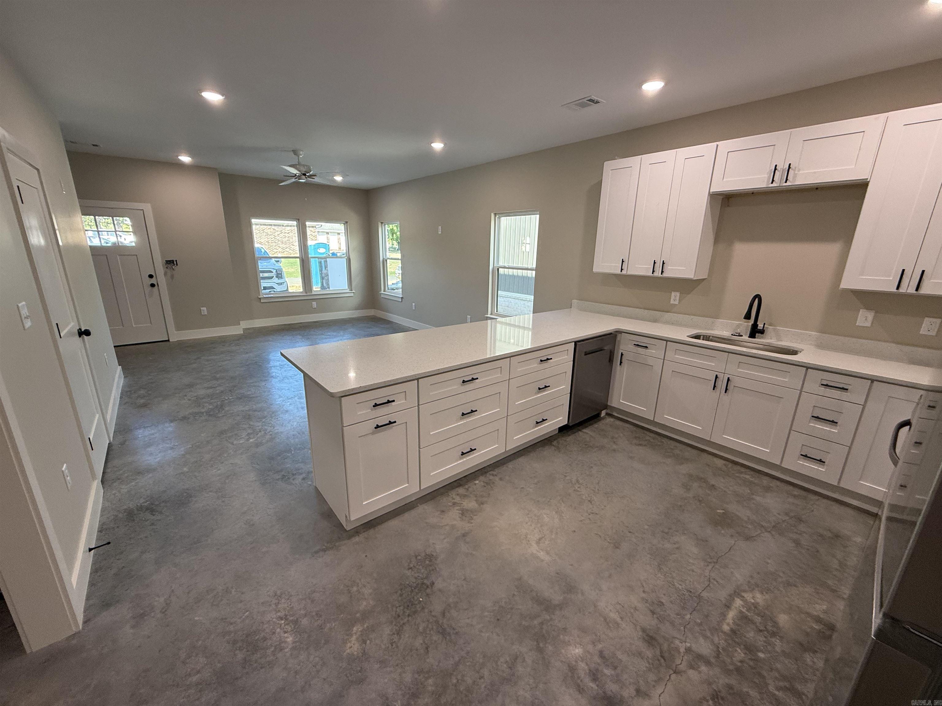 204 S Plum  Perryville, AR